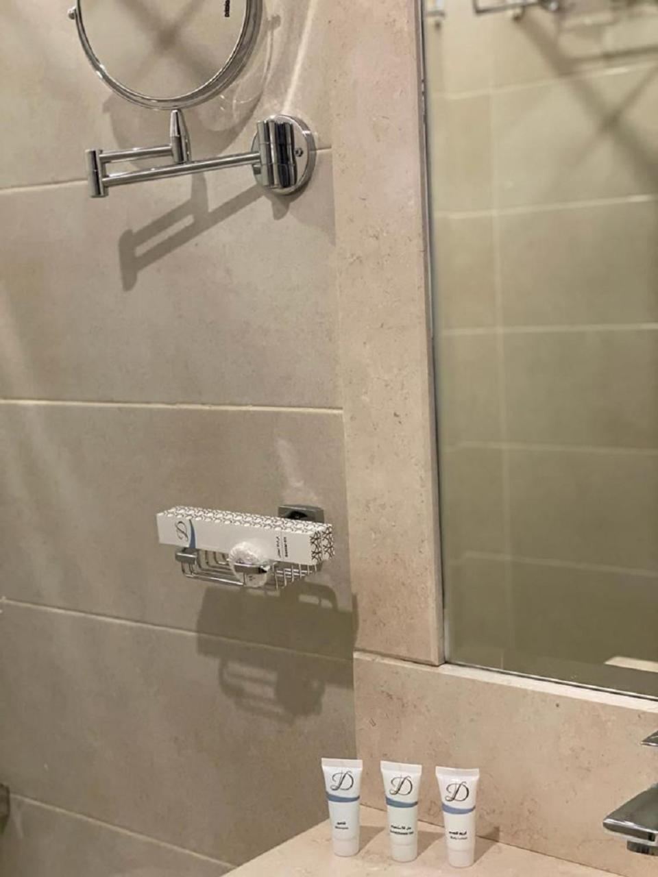 Superior One-Bedroom Apartment