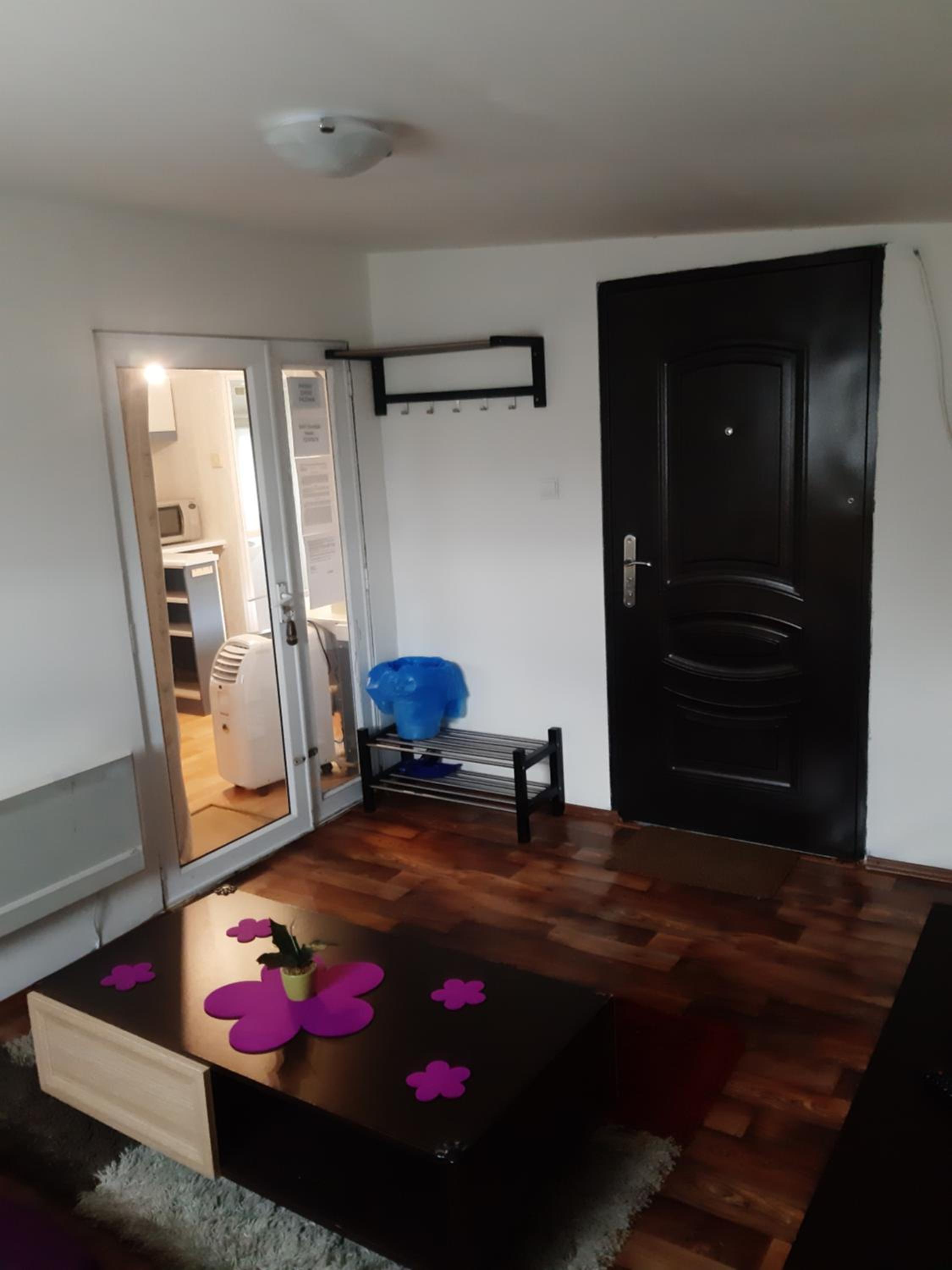 Two-Bedroom Apartment - Photo 3