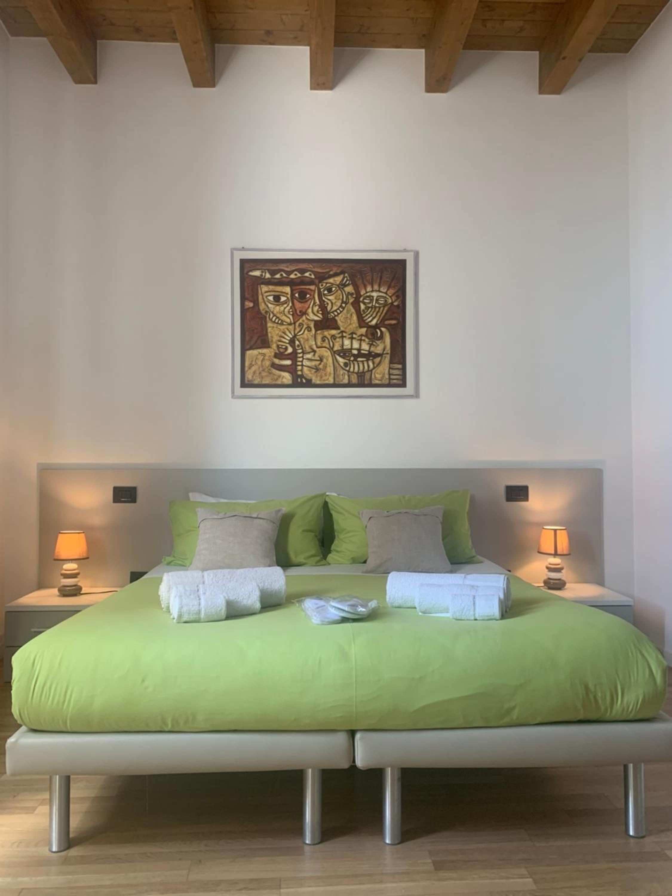 Deluxe Apartment