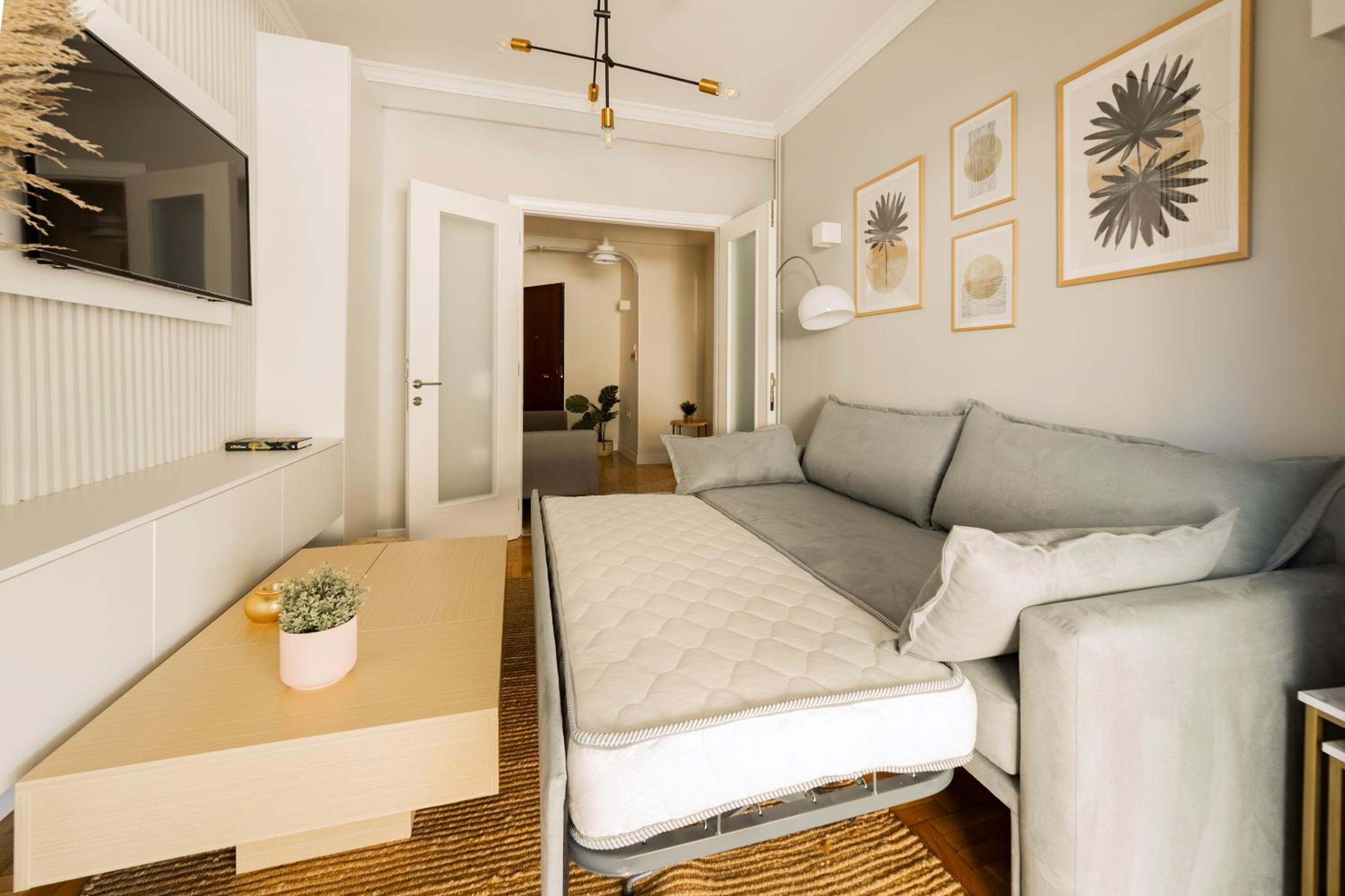 One-Bedroom Apartment