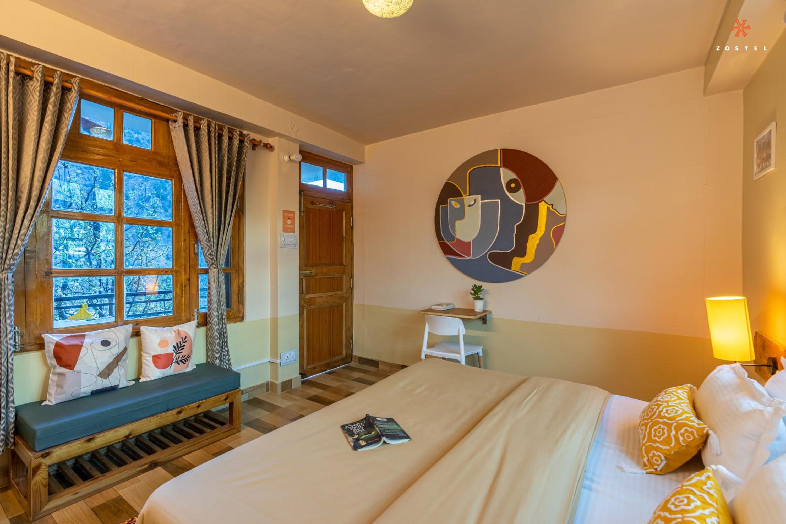 Deluxe Room - Photo 6