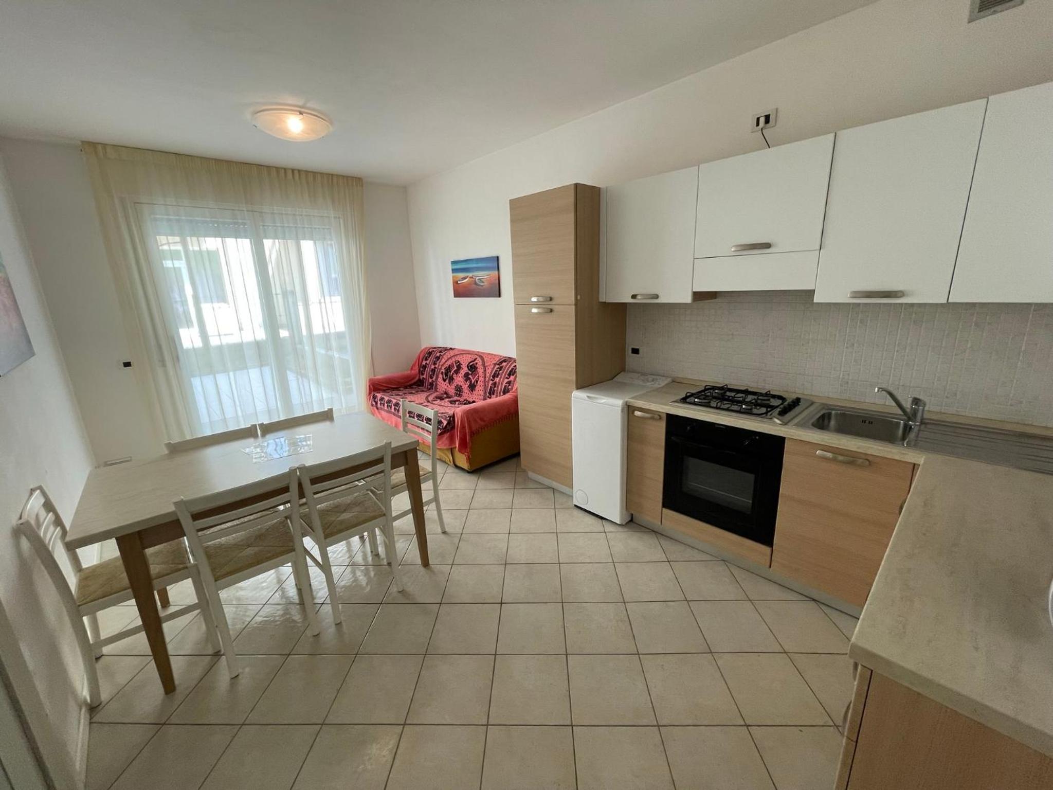 Two-Bedroom Apartment with Partial Sea View - Photo 4