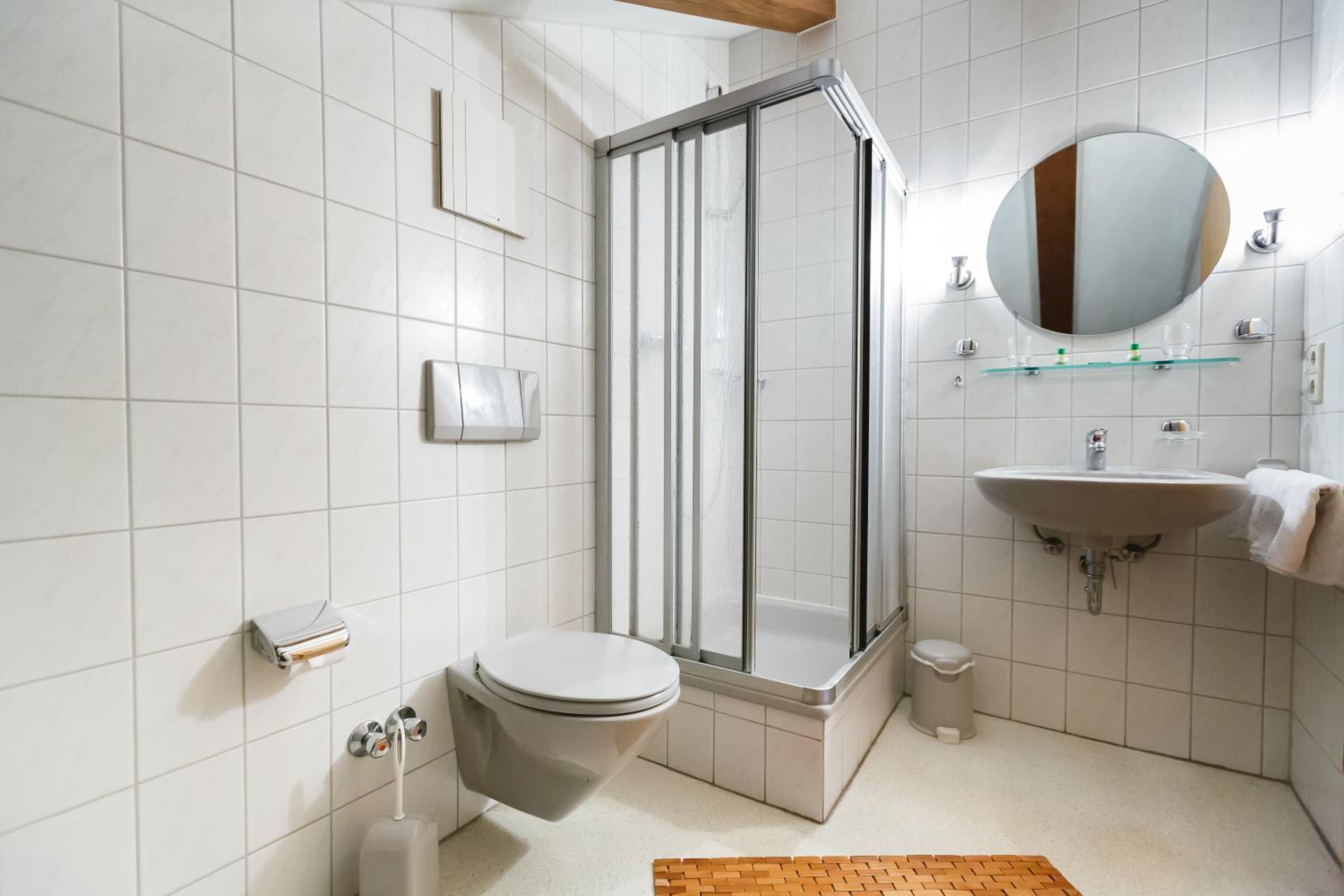 Double Room - Photo 11