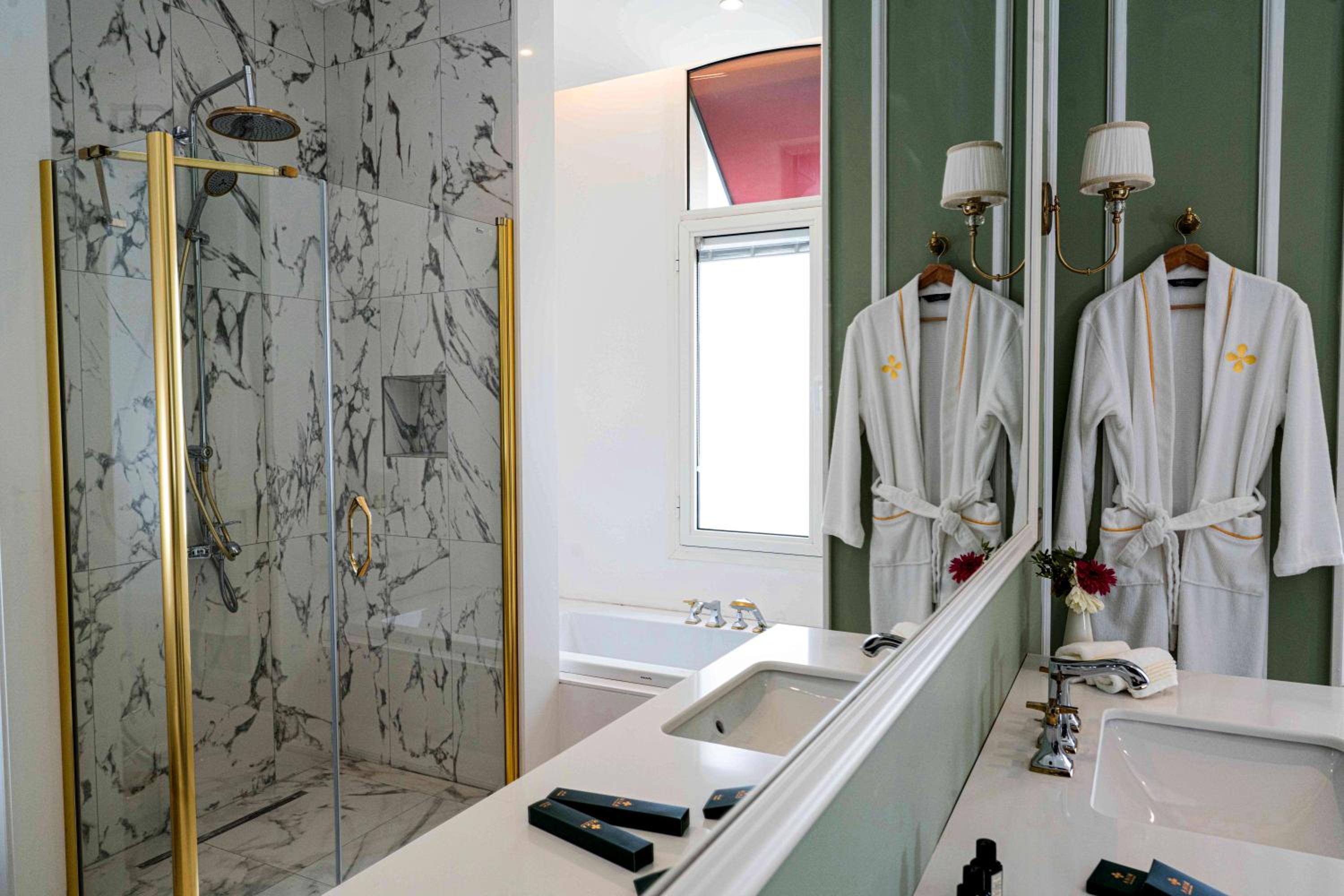 Superior Double Room - Photo 3