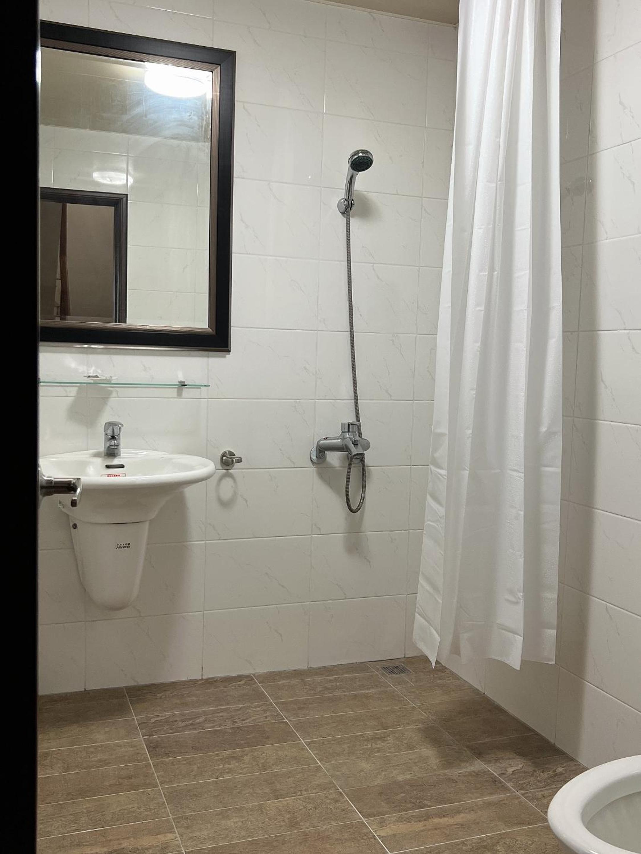 Double or Twin Room with Shared Bathroom photo 3