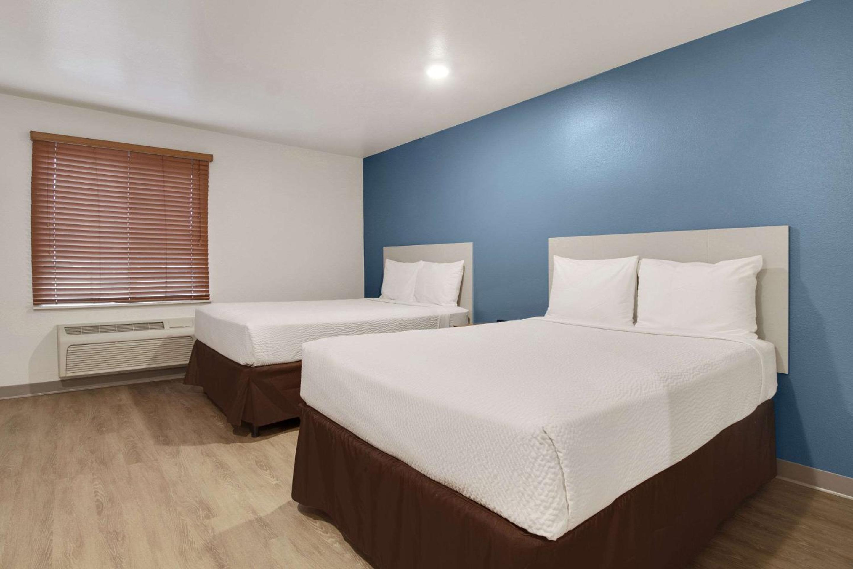 Double Room with Two Double Beds - Non-Smoking photo 1