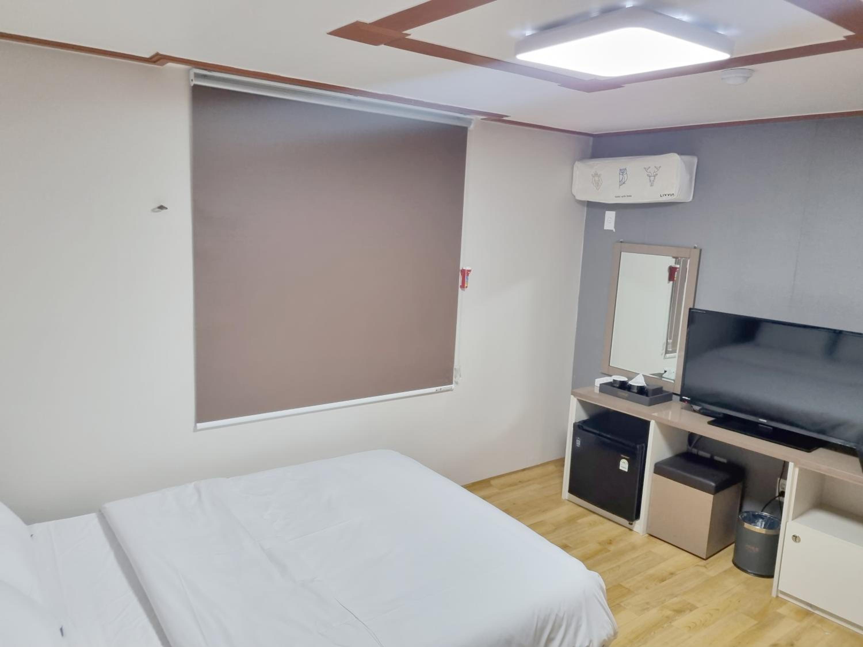 Double Room - Photo 9