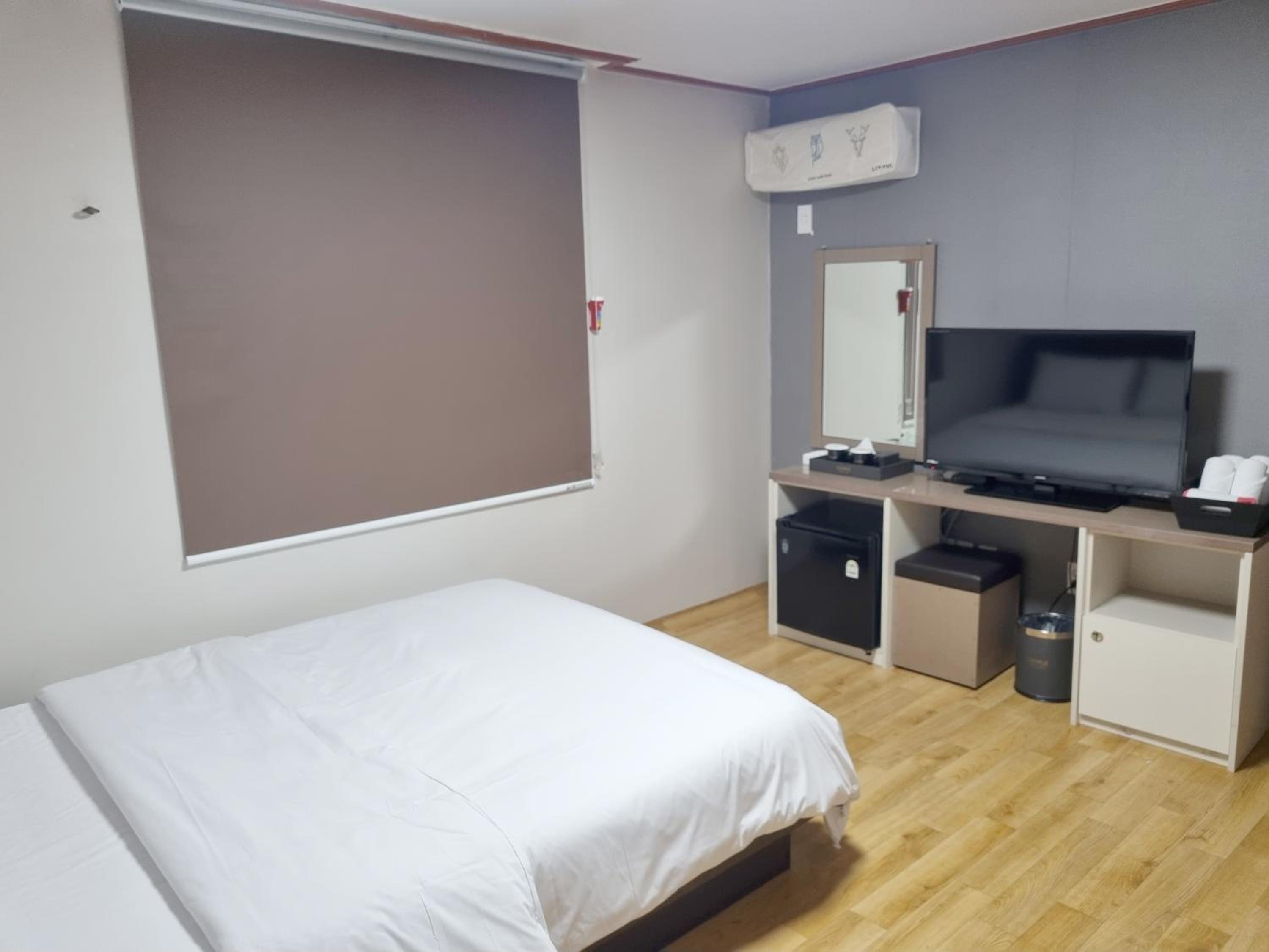 Double Room - Photo 4