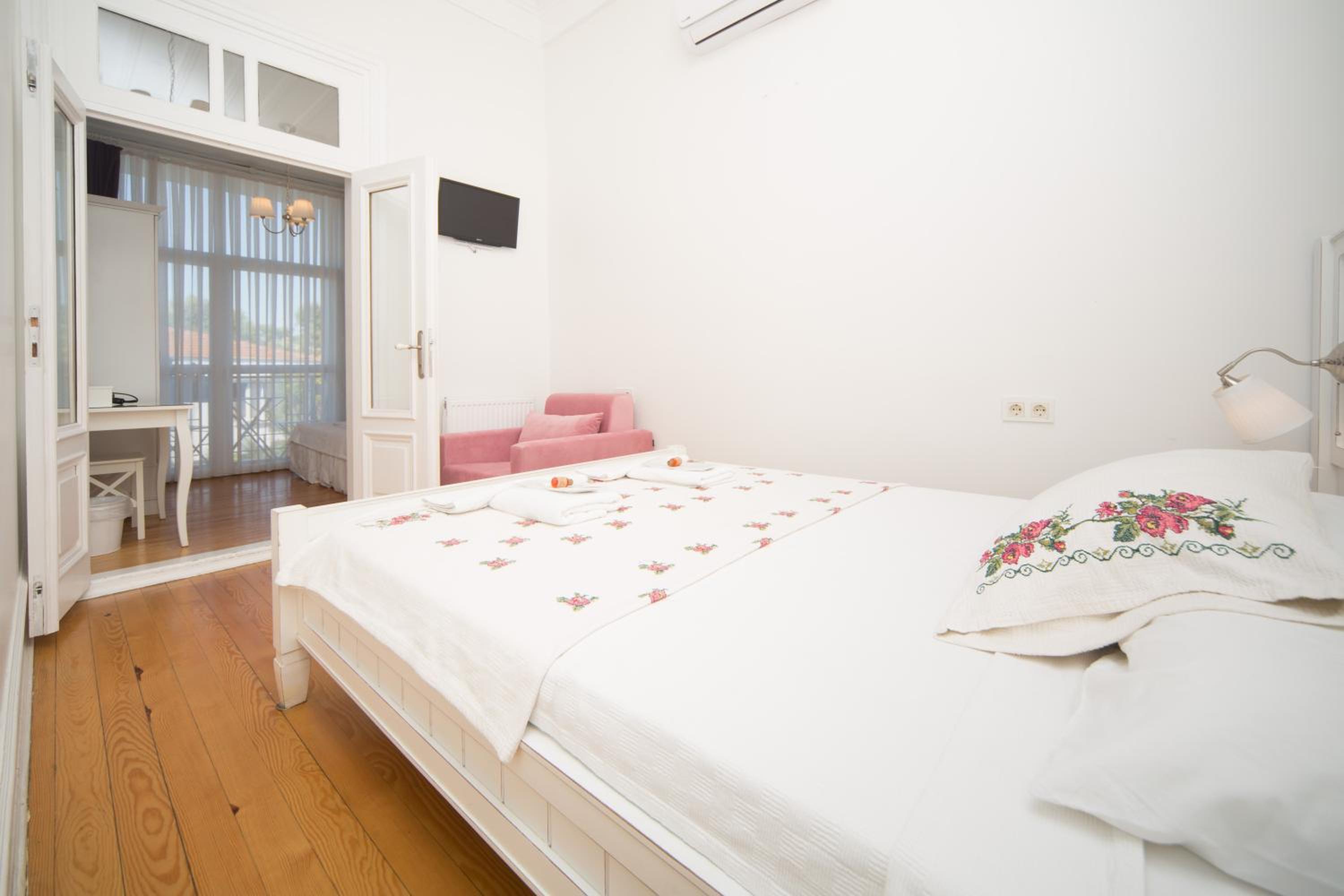 Junior Suite with Balcony