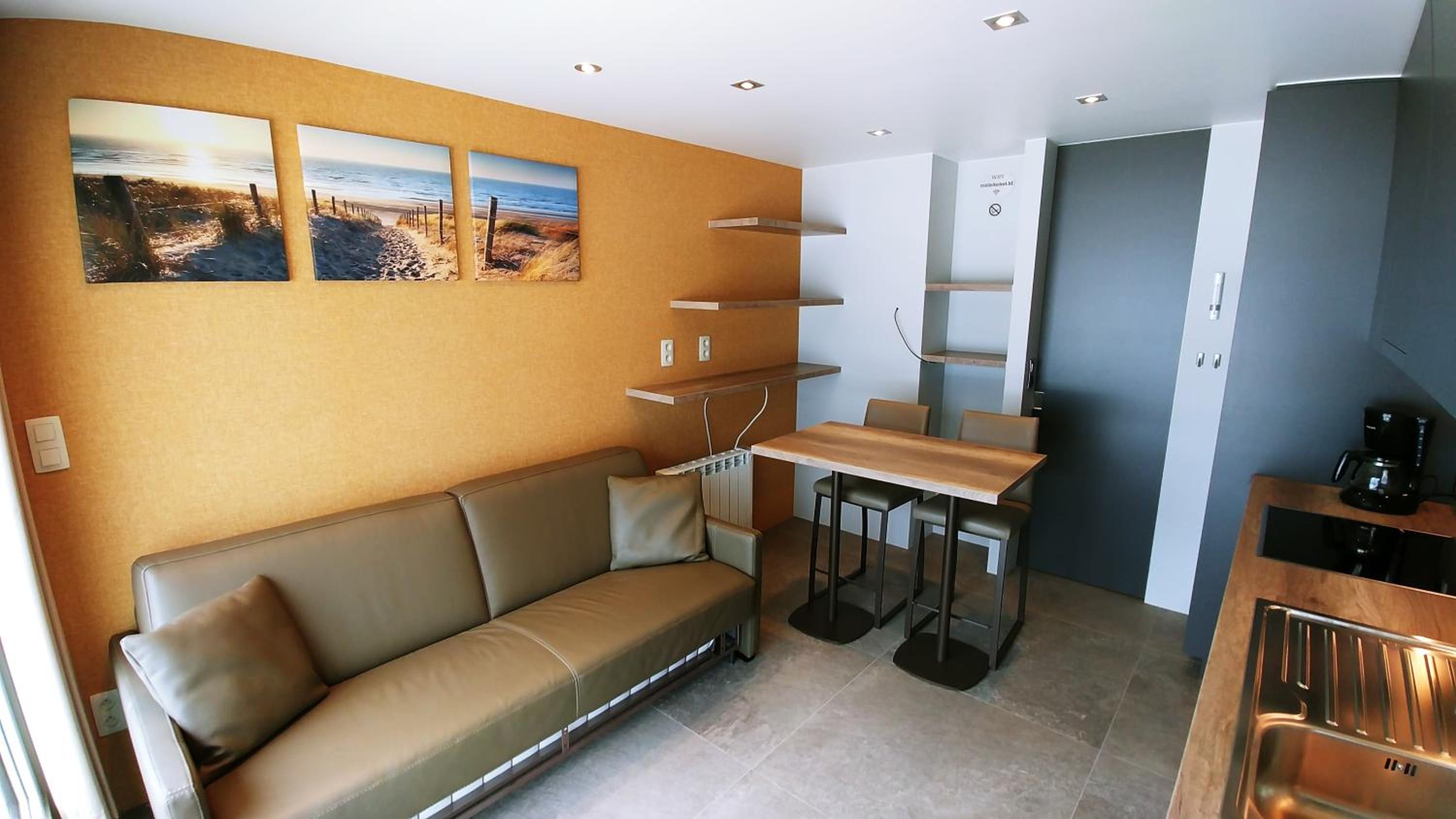 Studio Apartment with Sea View