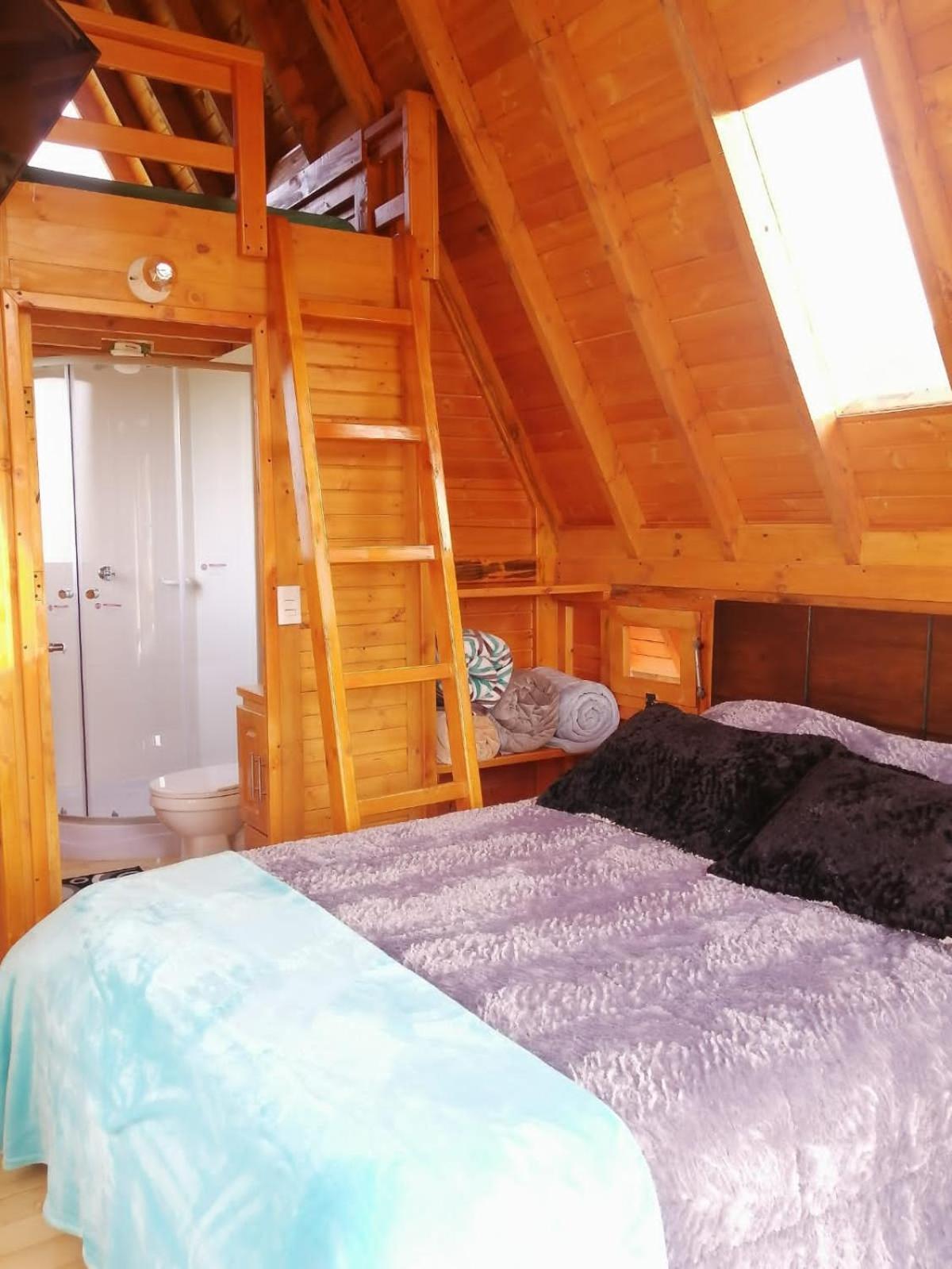 Twin Room with Bathroom photo 1