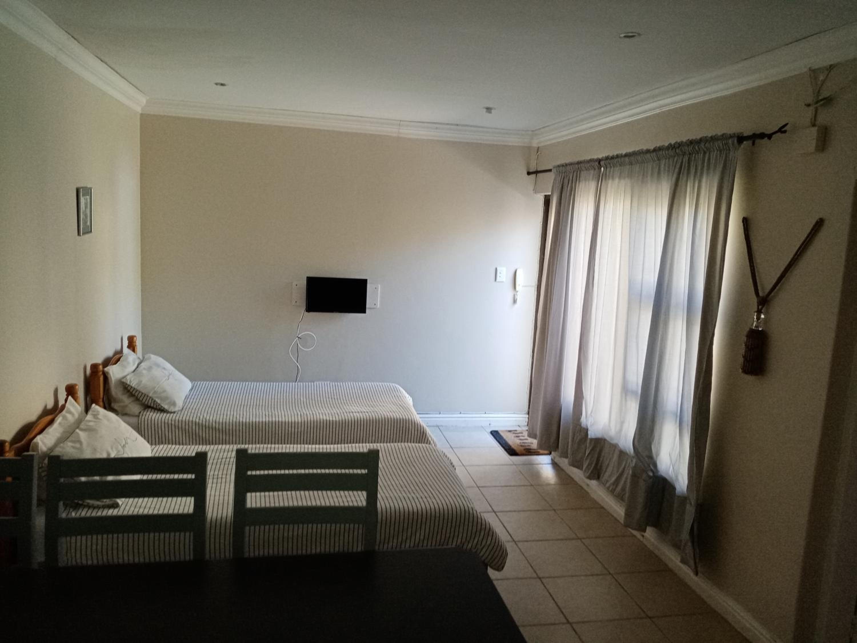 Family Double Room - Photo 6