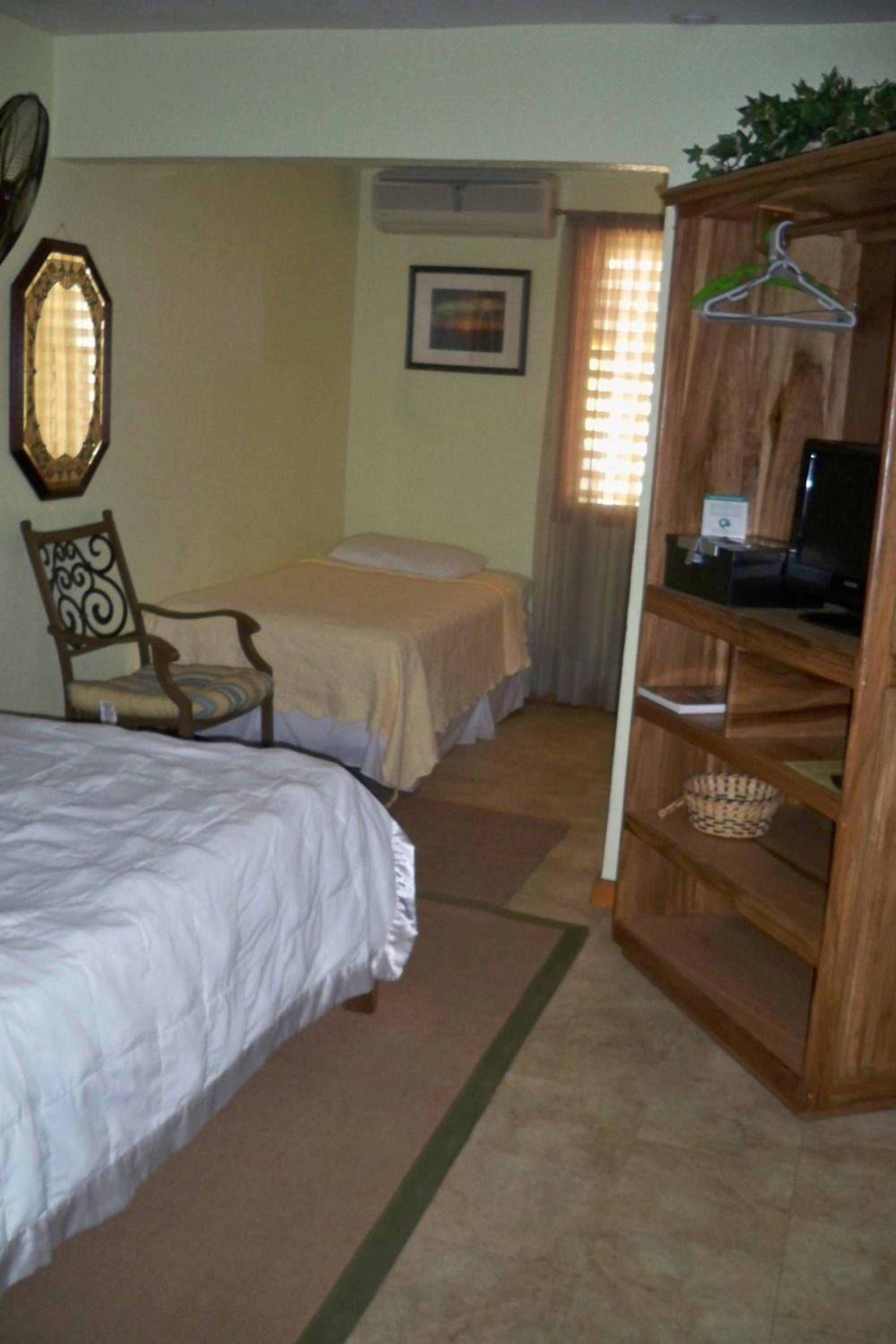 Basic Double Room photo 1