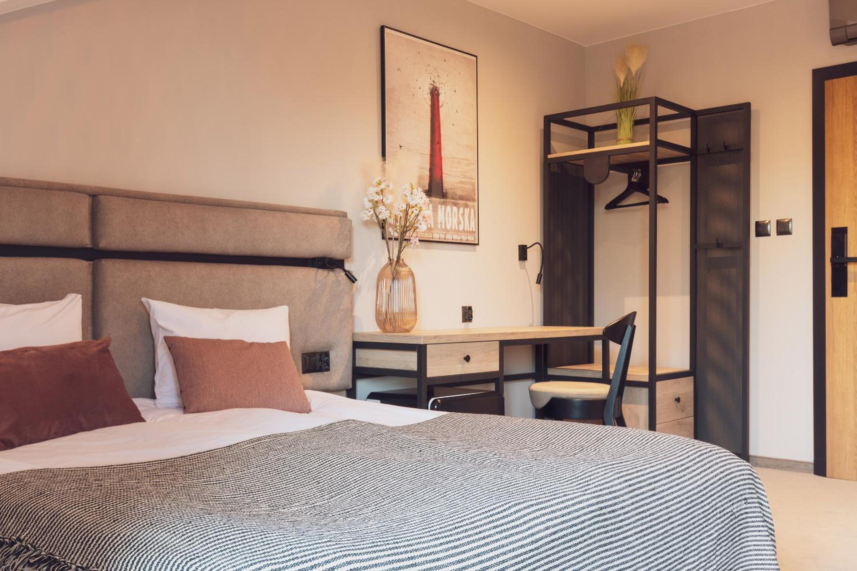 Triple Room with Terrace photo 1
