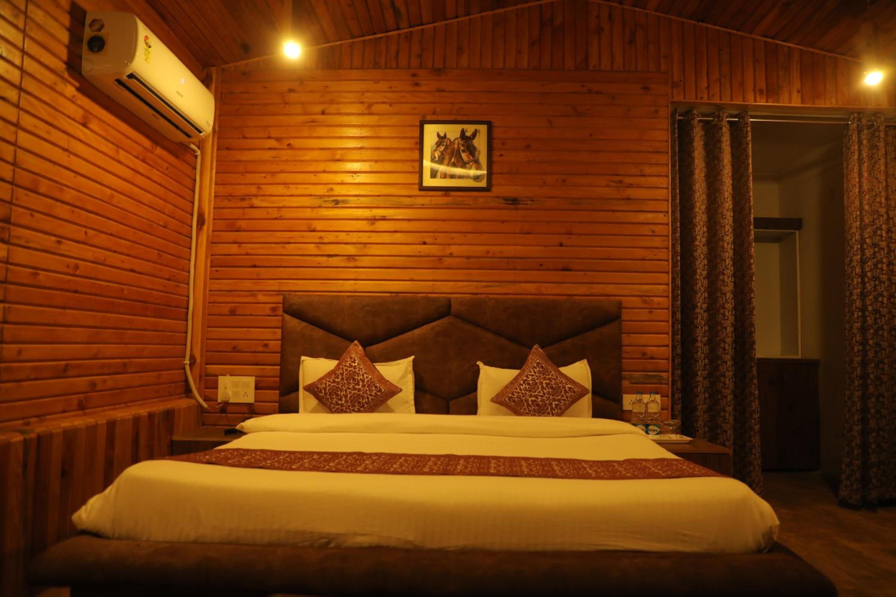 King Room with Mountain View - Photo 2