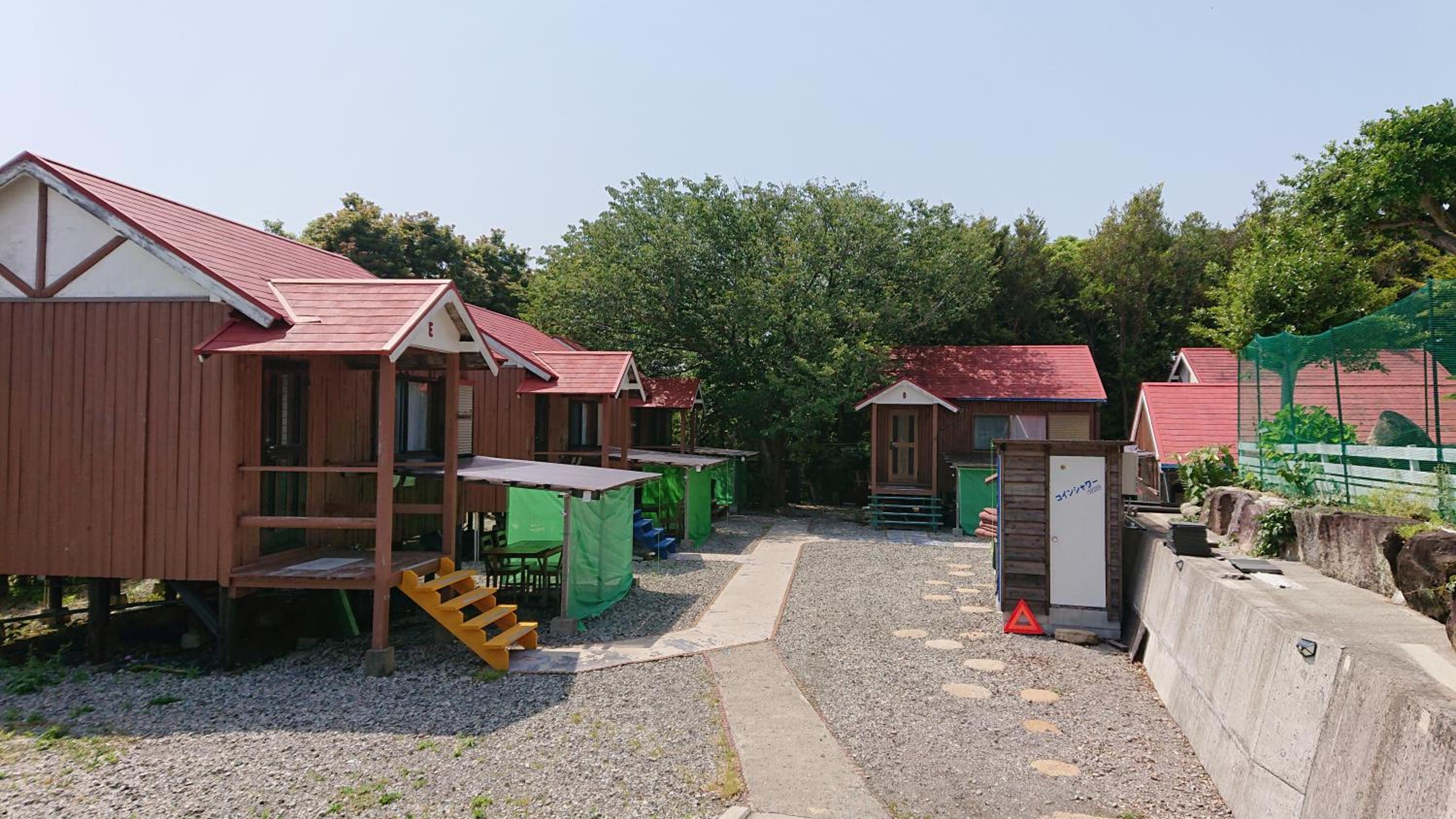 Family Bungalow photo 2
