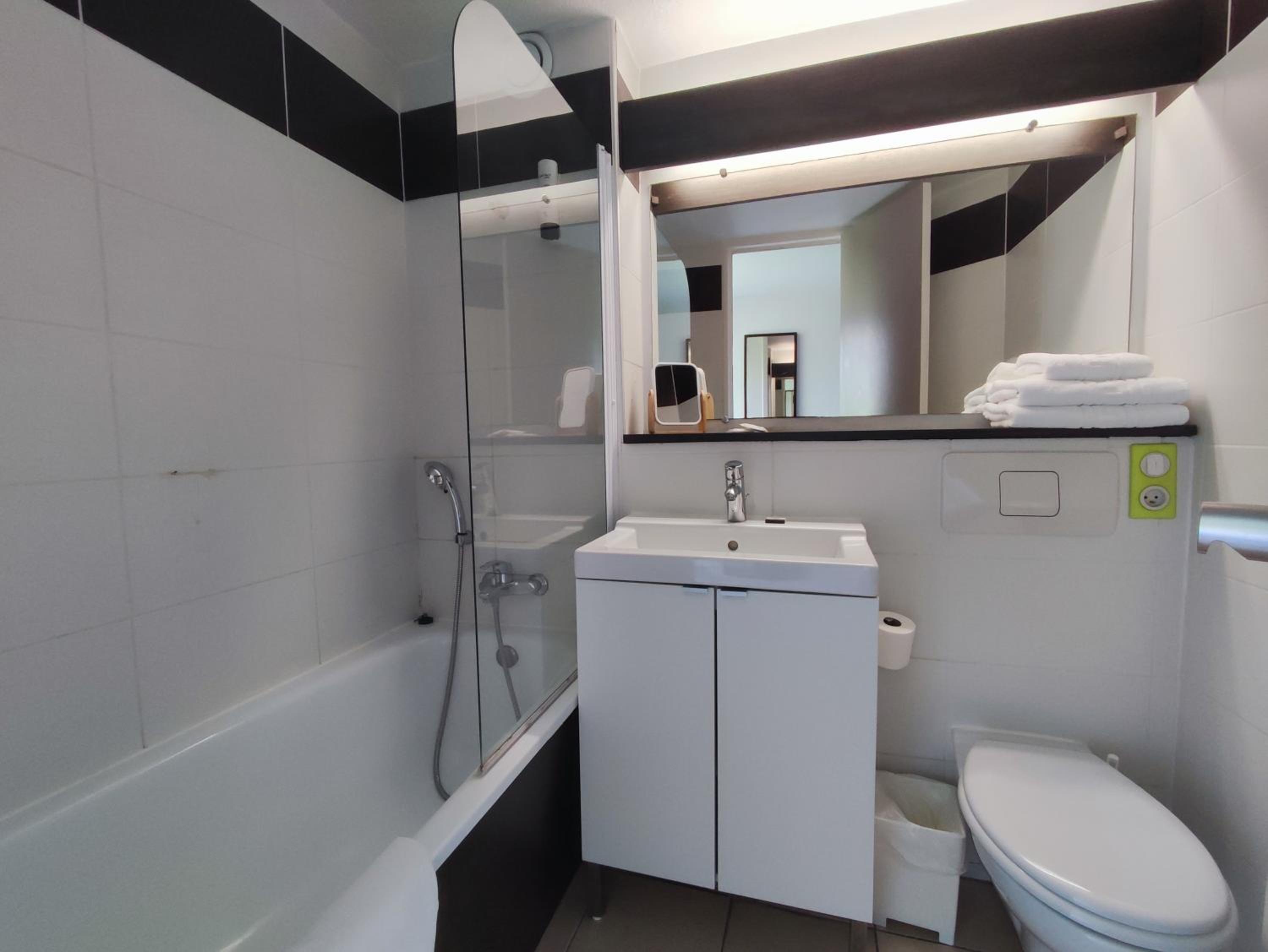 Triple Room - Photo 10
