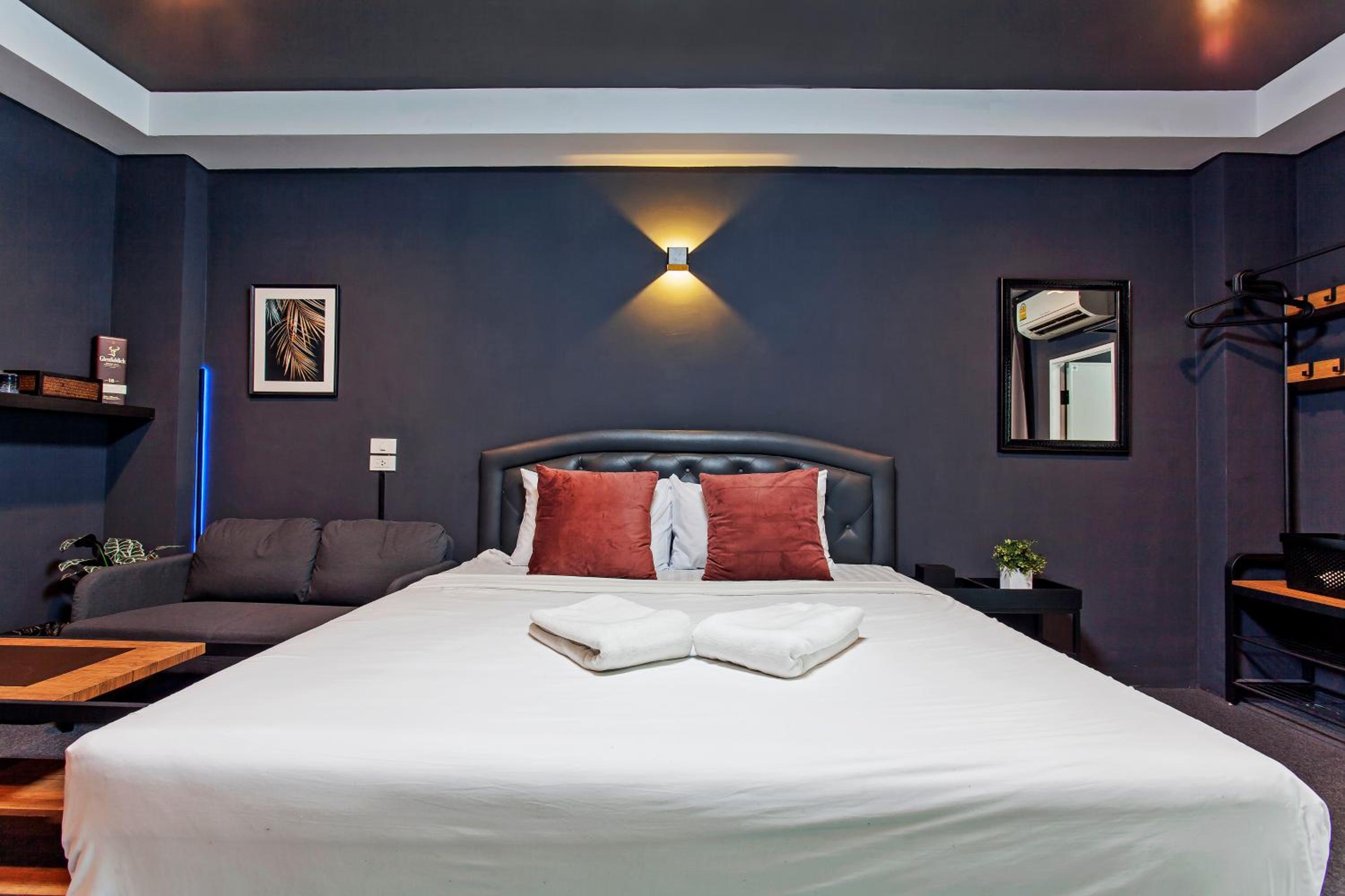 Superior King Room - Photo 2