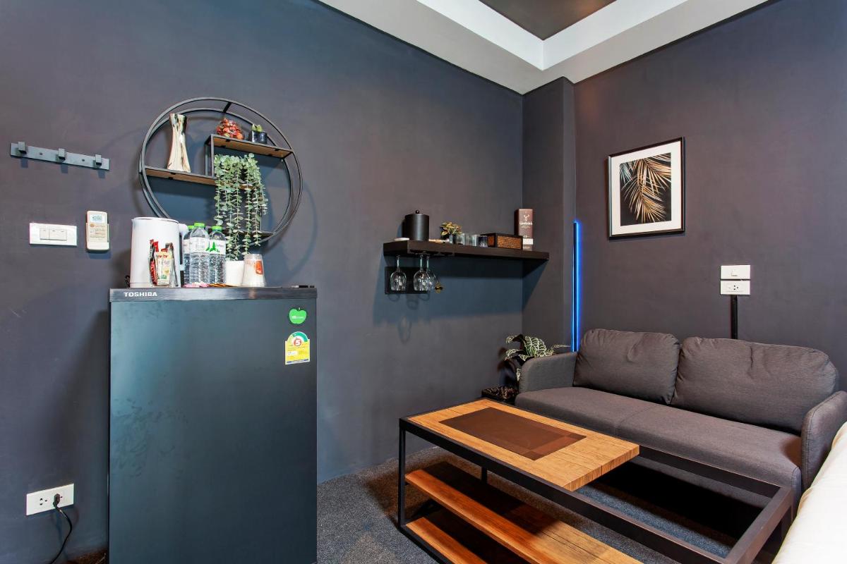 Superior King Room - Photo 12