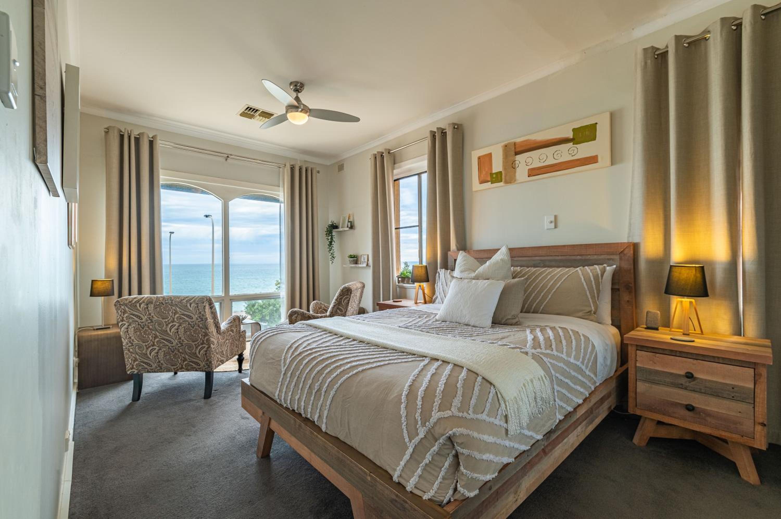 Apartment With Sea View