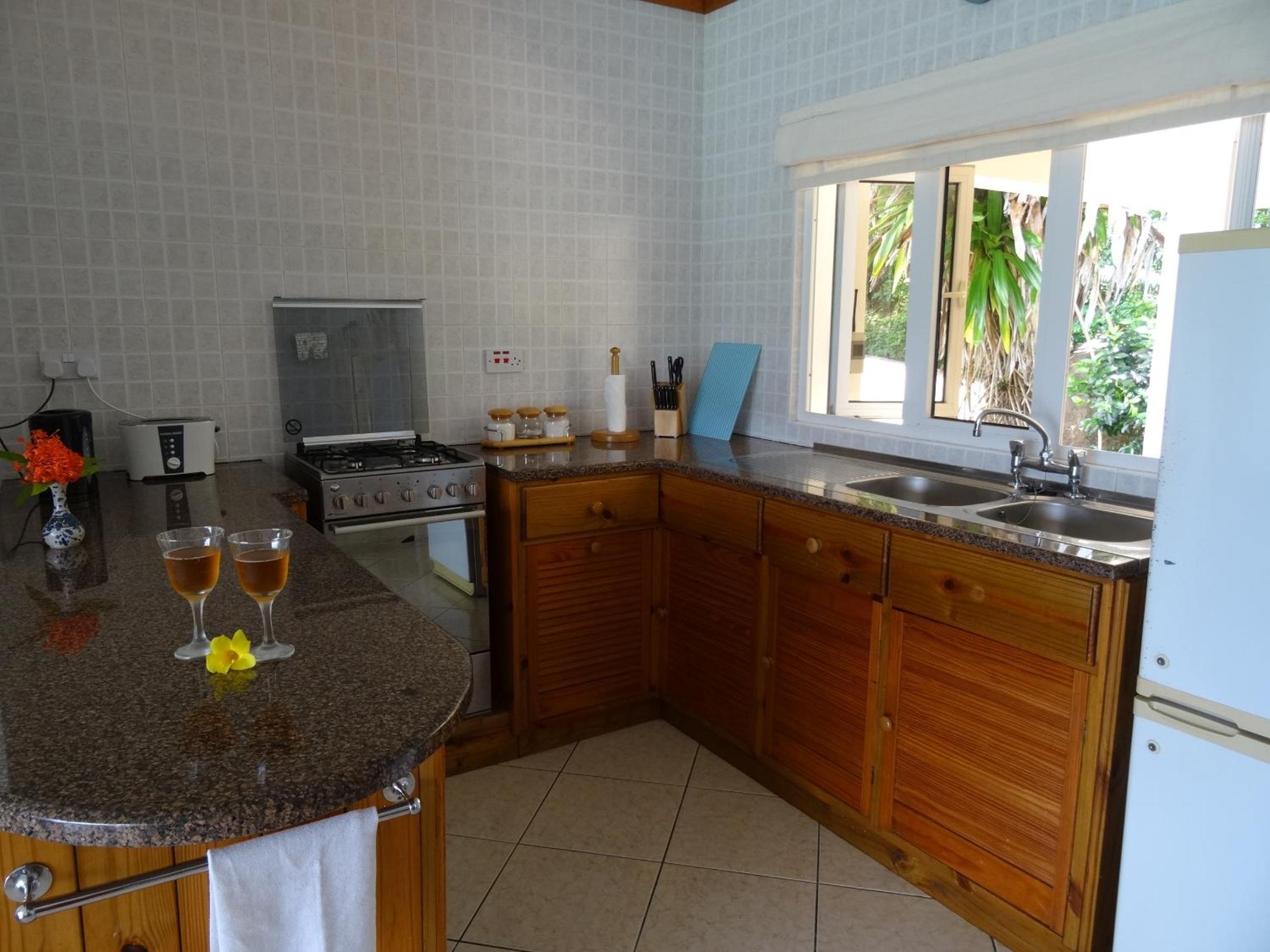 Standard Two-Bedroom Villa - Photo 33
