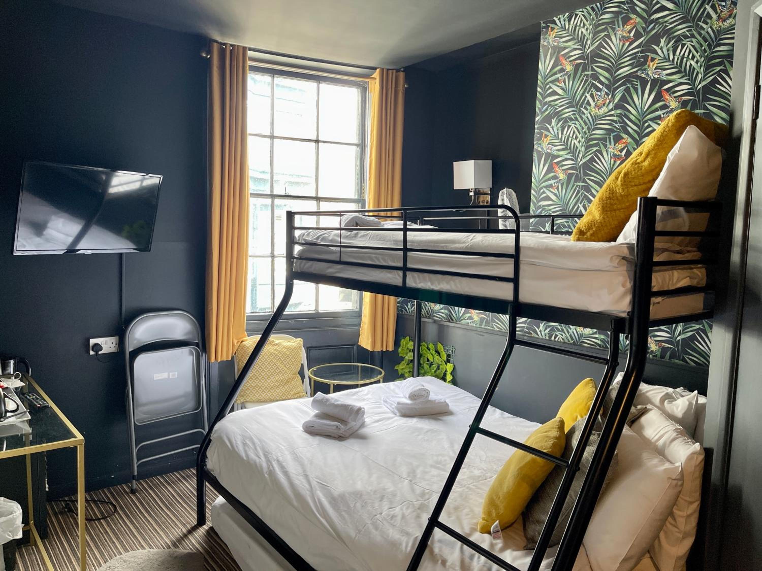 Family Room with Shower - Photo 1