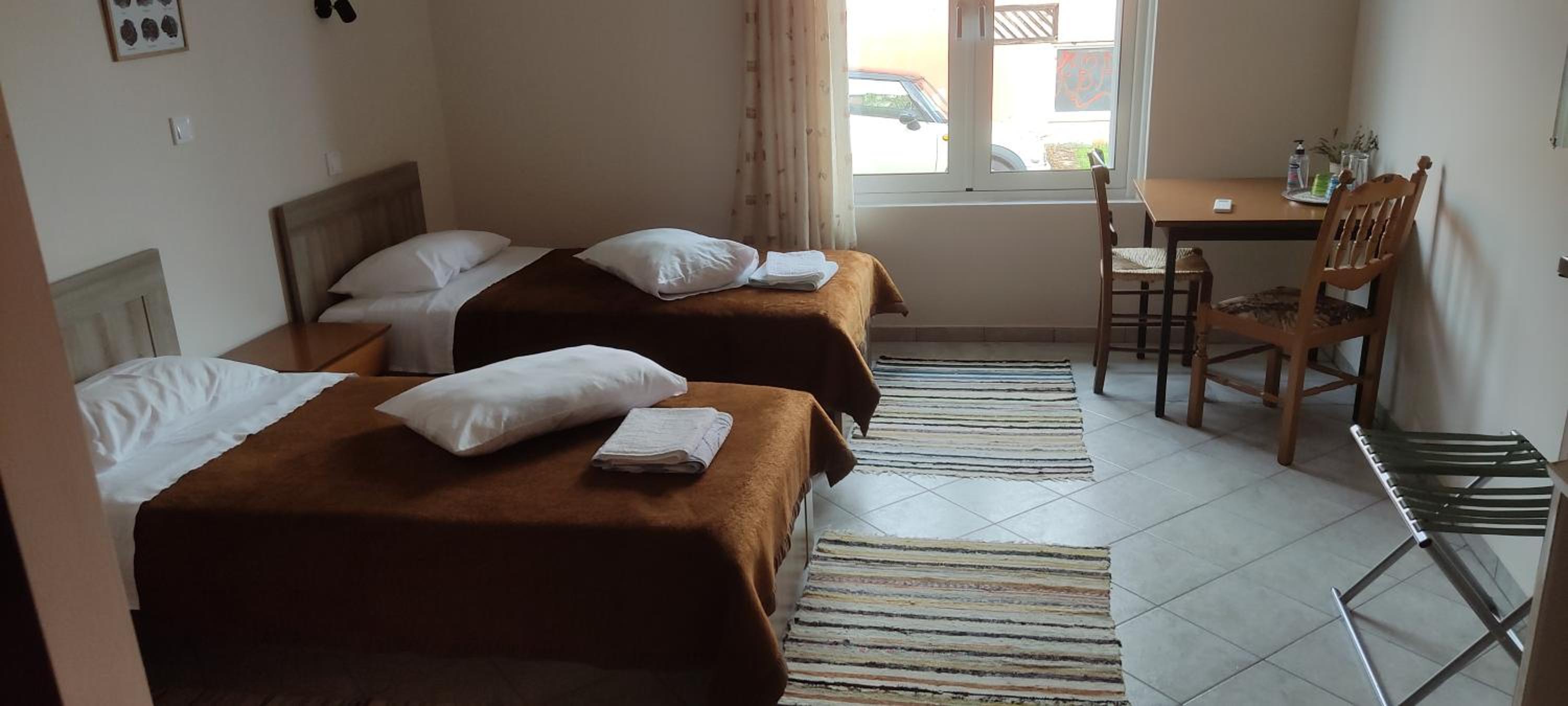Double or Twin Room - Photo 7