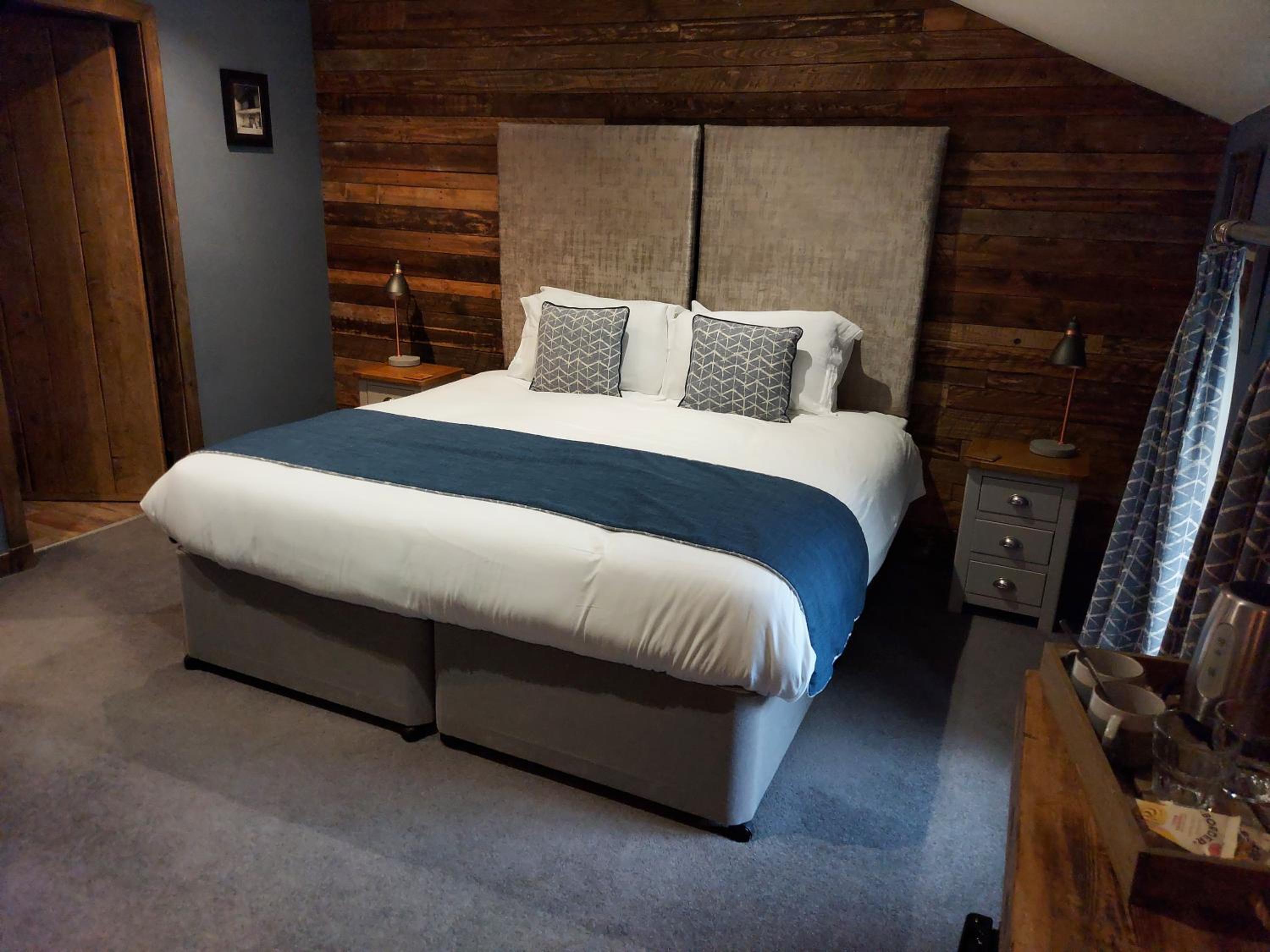 Superior Double or Twin Room - Photo 6