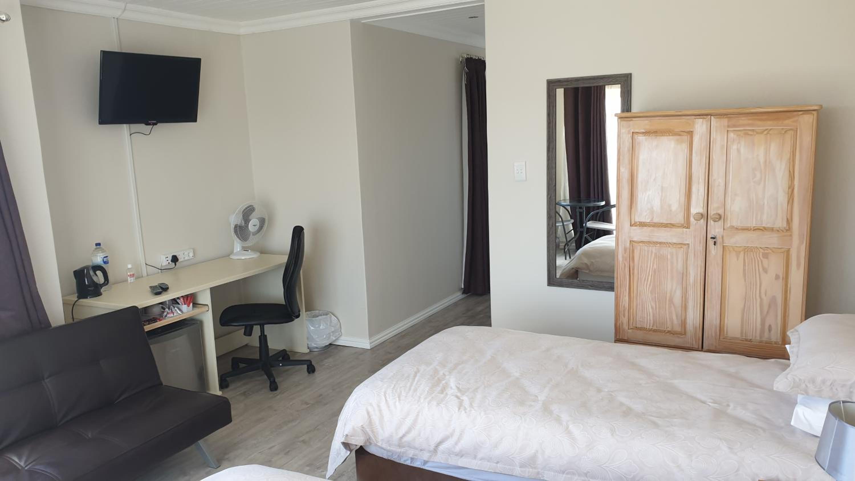 Triple Room - Photo 5