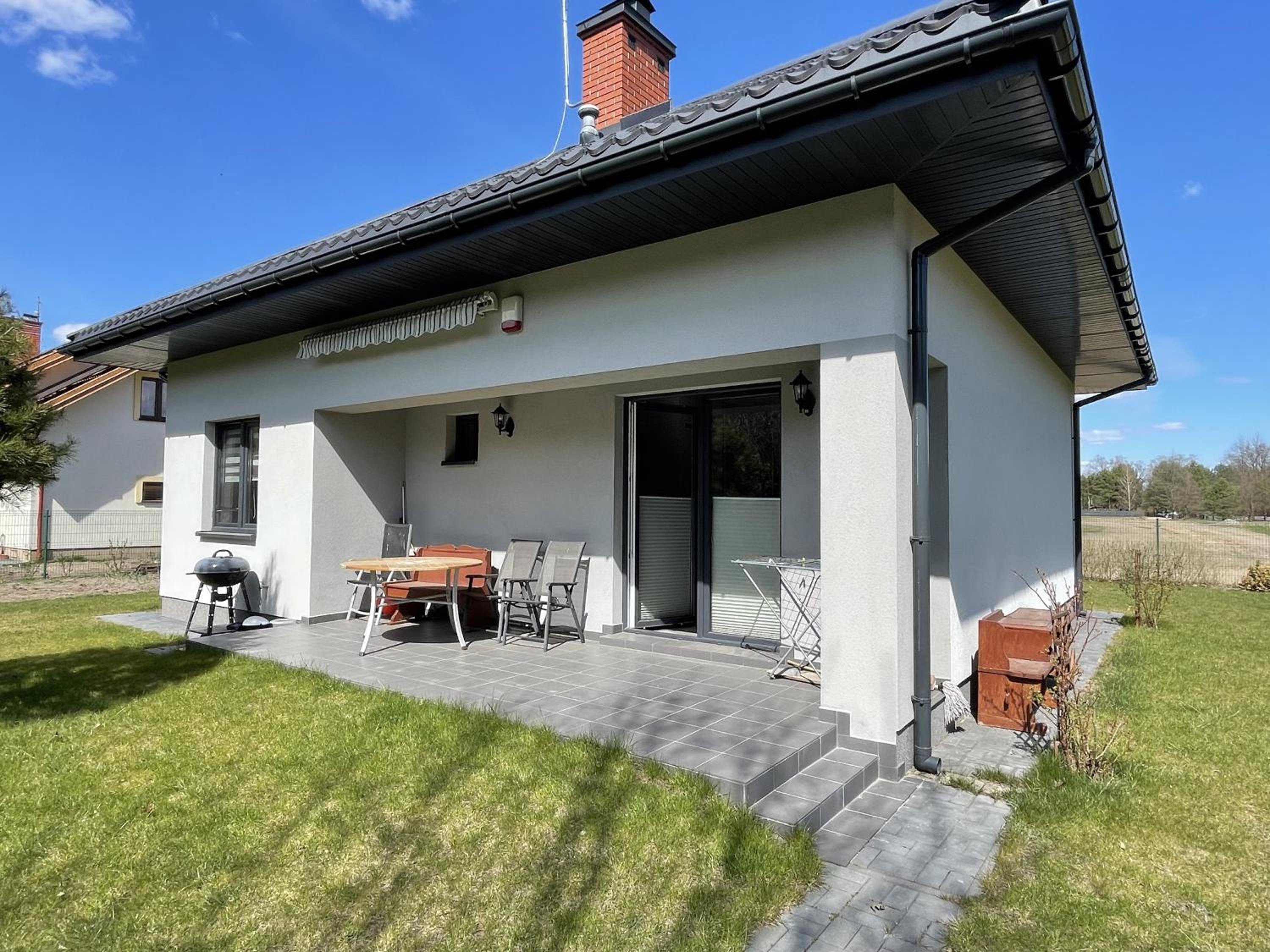 Two-Bedroom House - Photo 8