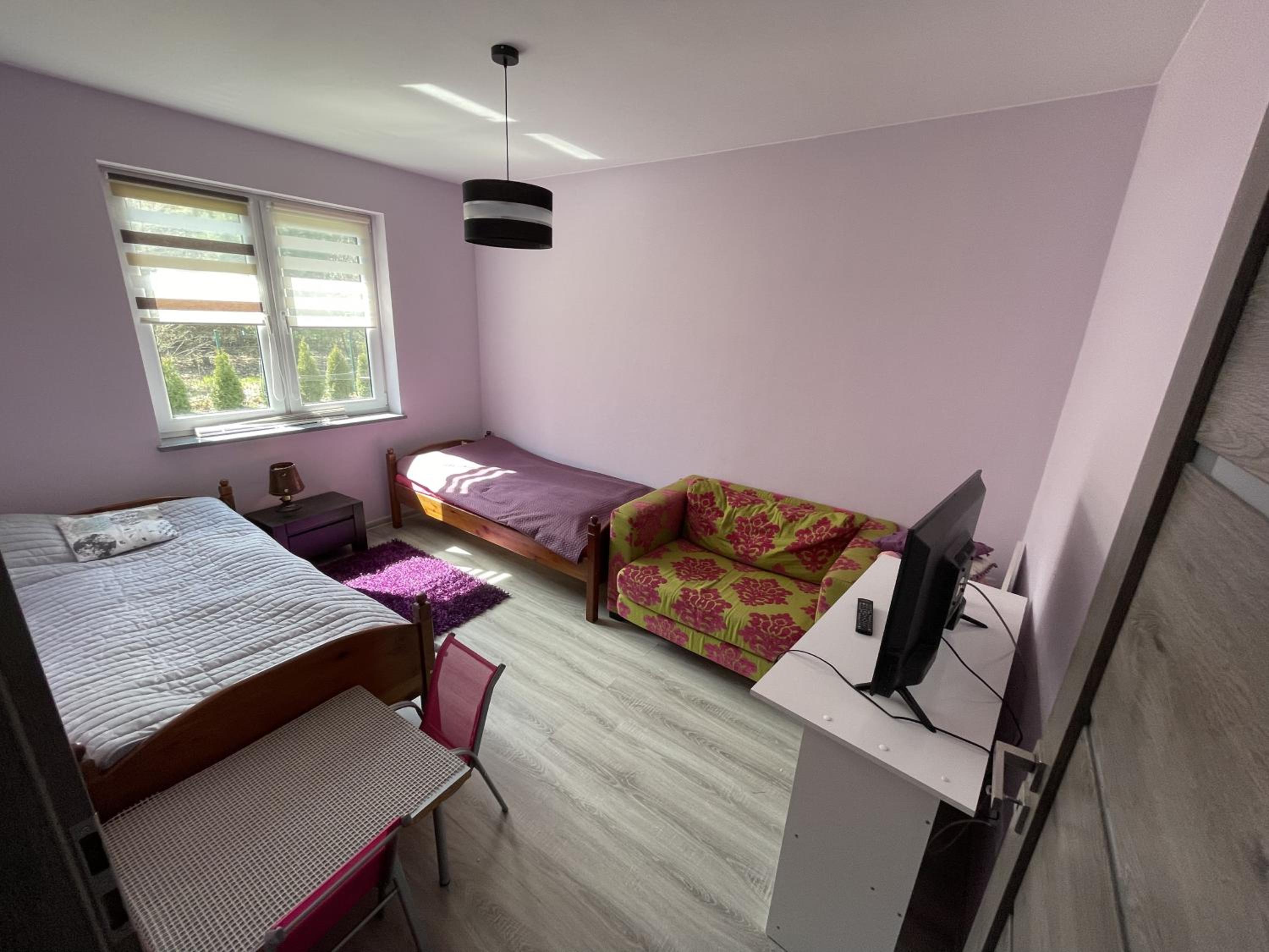 Two-Bedroom House - Photo 10