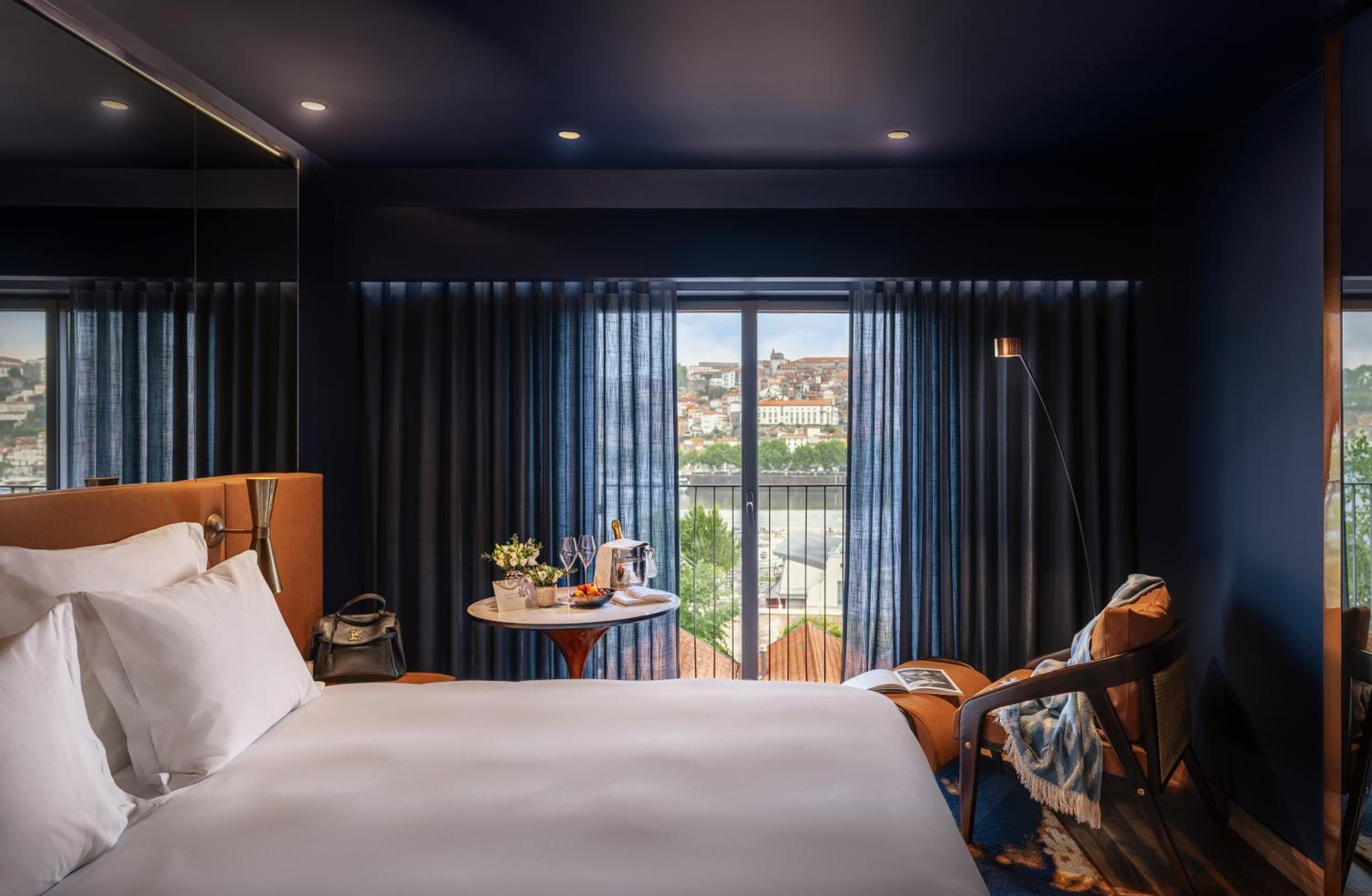 Deluxe Room With River View - Photo 1