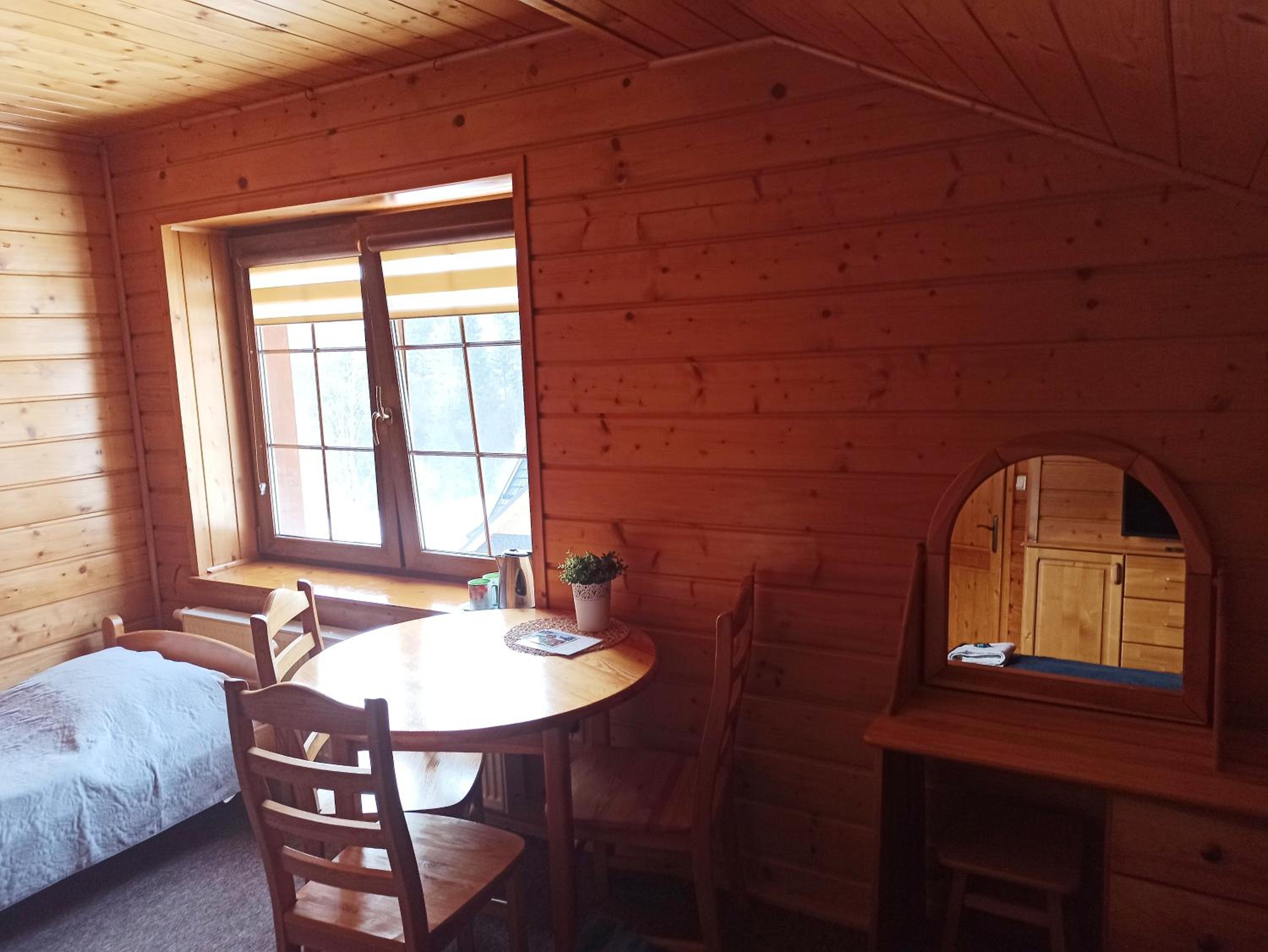Quadruple Room with Private Bathroom photo 2