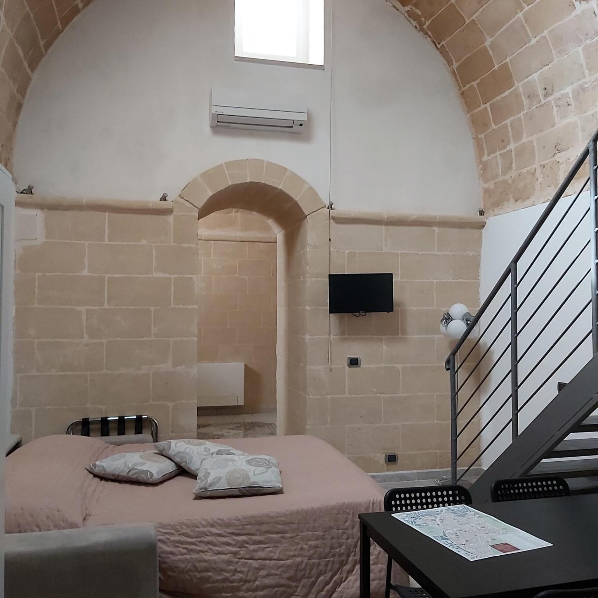 Deluxe Suite with Spa Bath