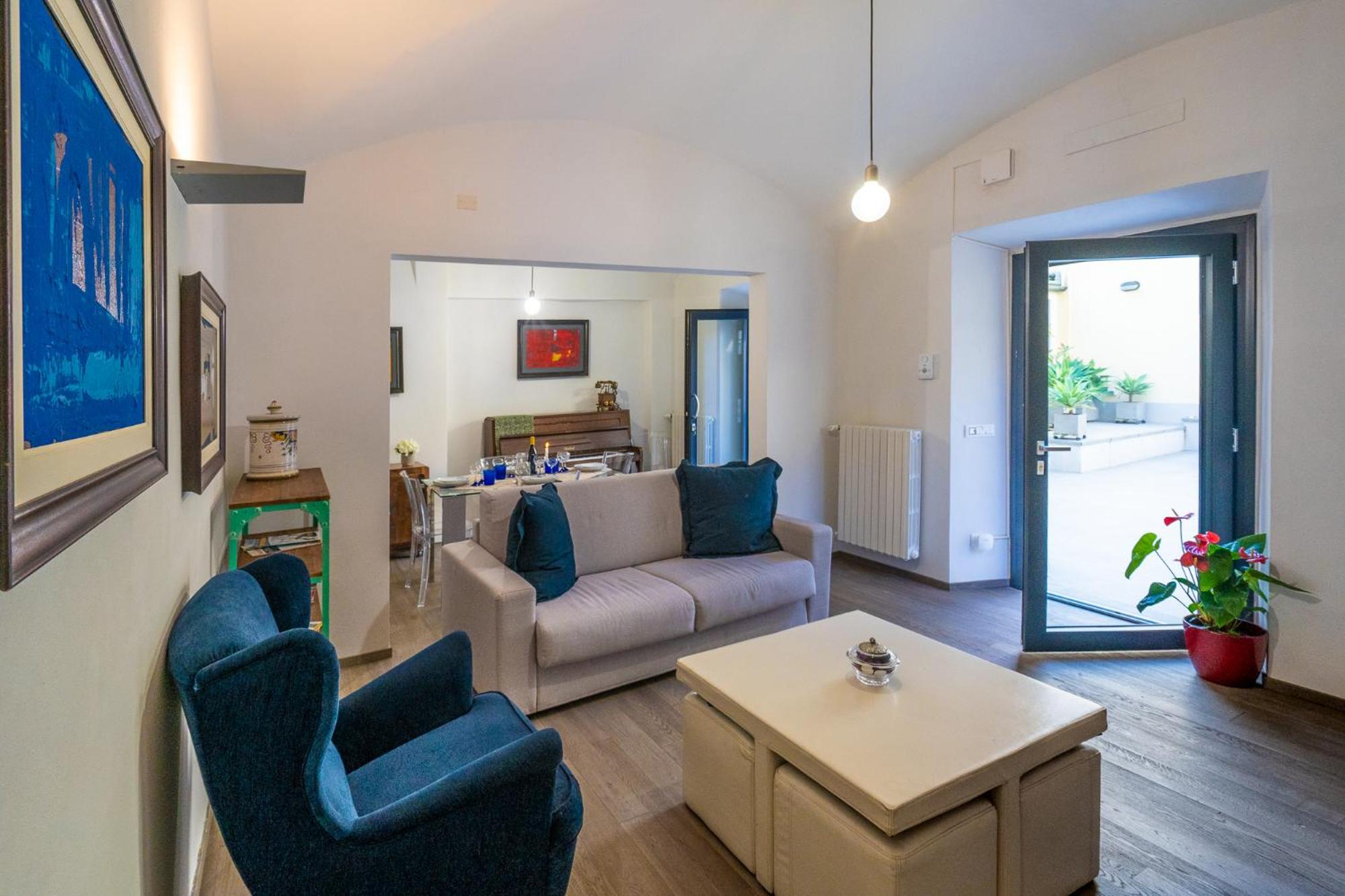 One-Bedroom Apartment
