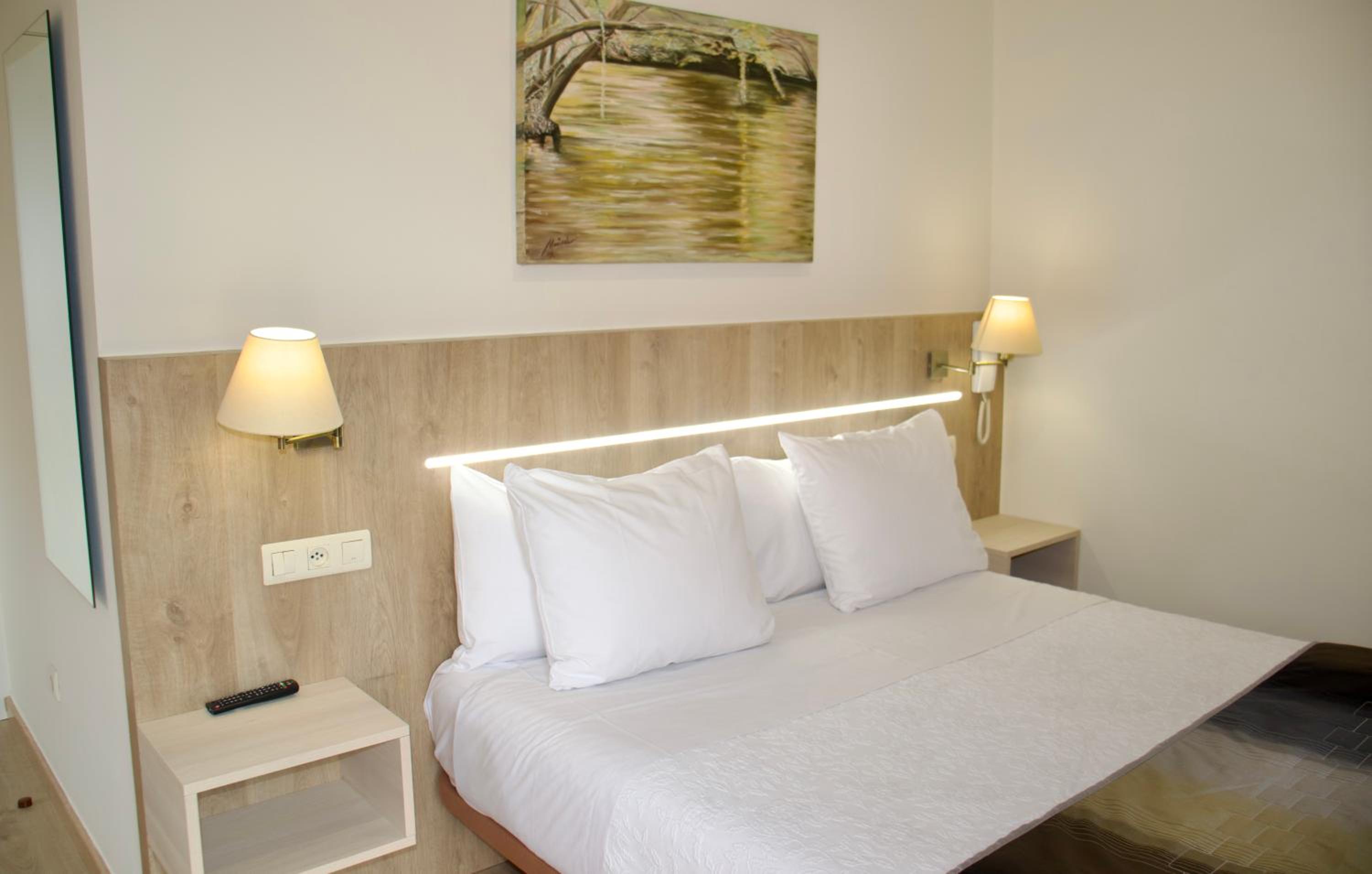 Superior Triple Room with Sea View photo 3