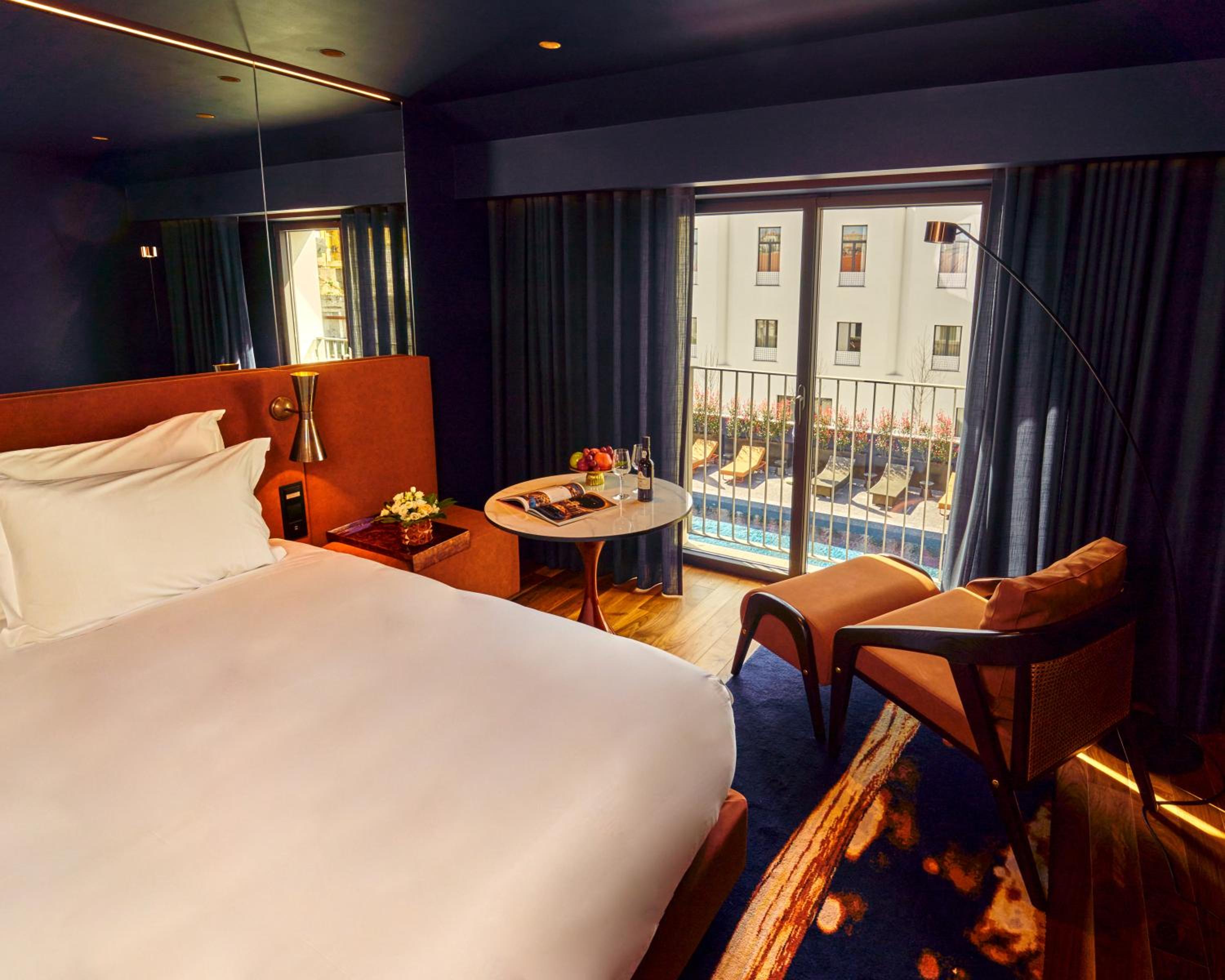 Superior Room With Pool View - Photo 1