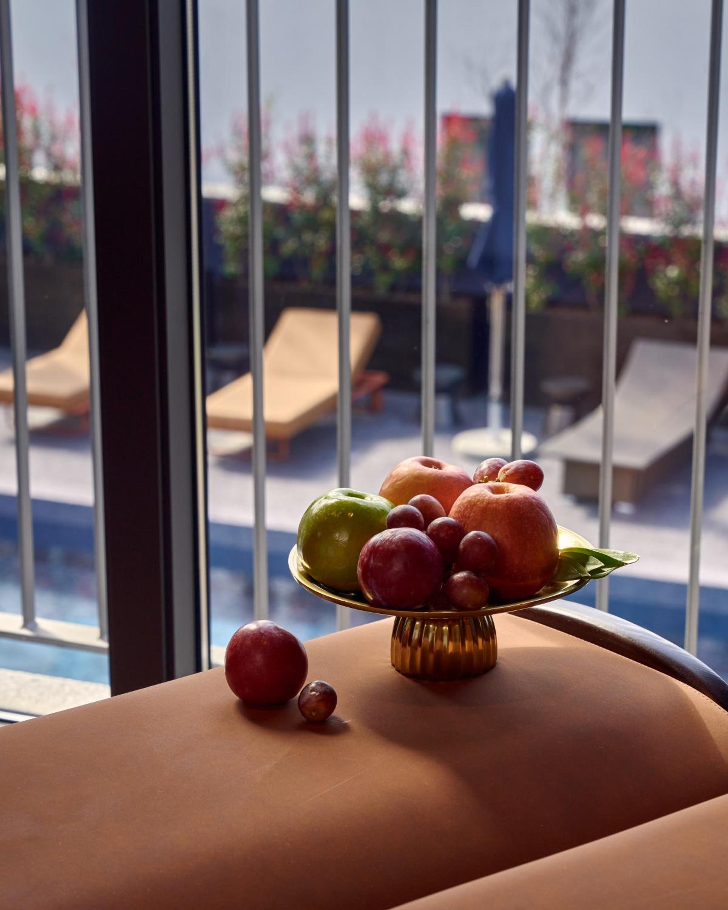 Superior Room With Pool View - Photo 4