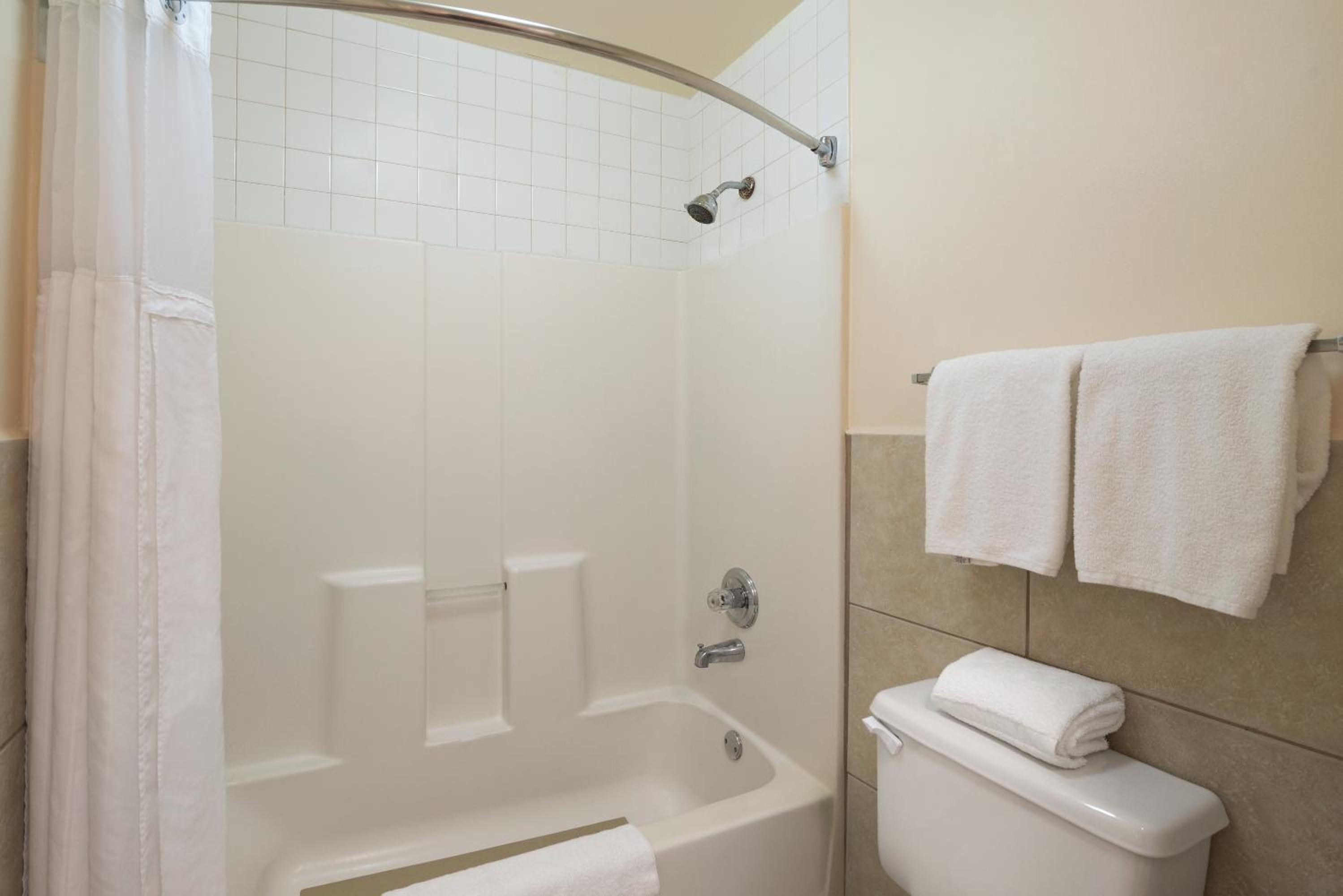 King Room - Ground Floor/Non-Smoking - Photo 13