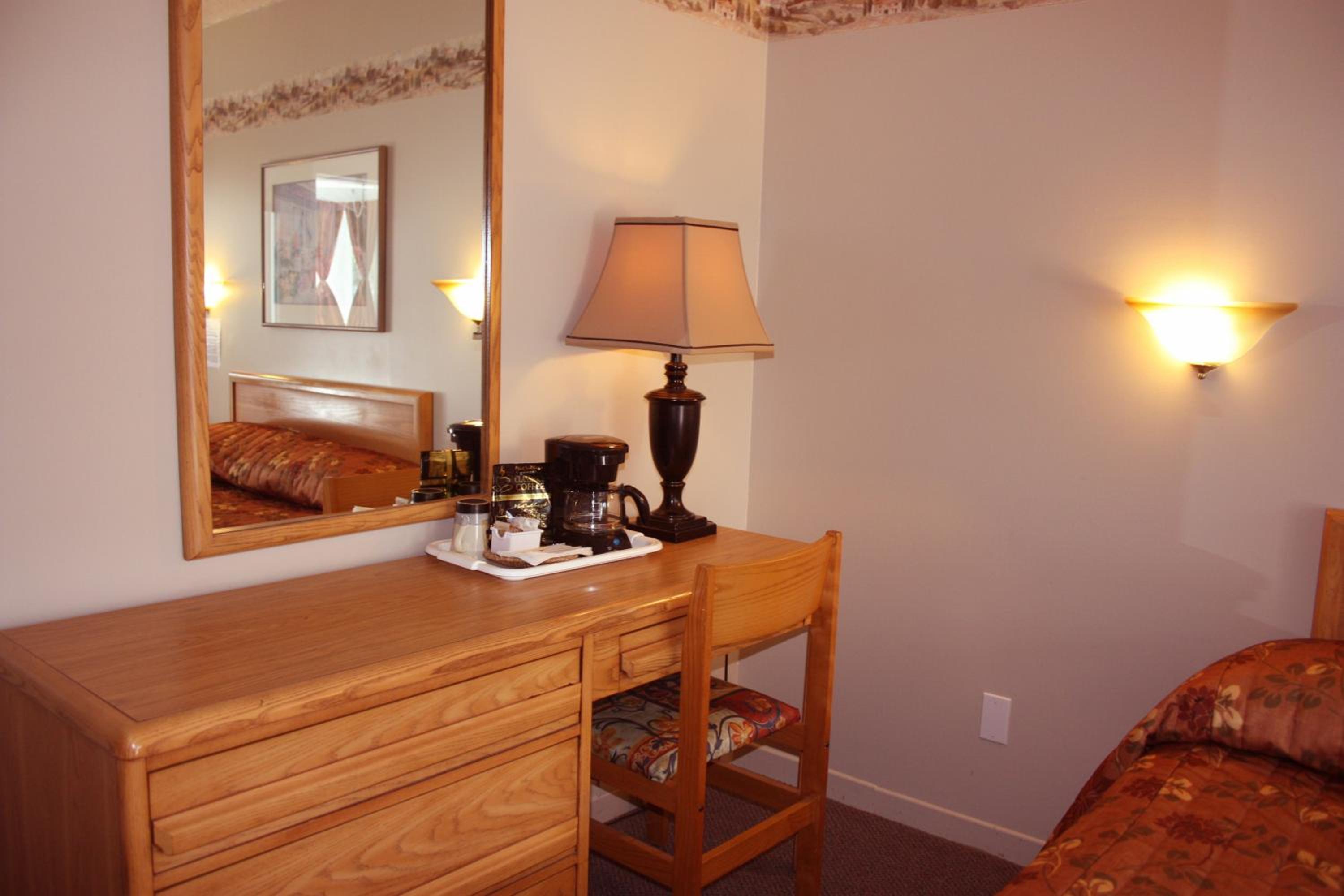 Queen and Double Room With Mountain View photo 1