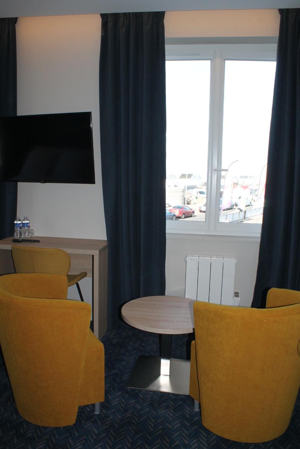 Deluxe Double Room - Photo 7