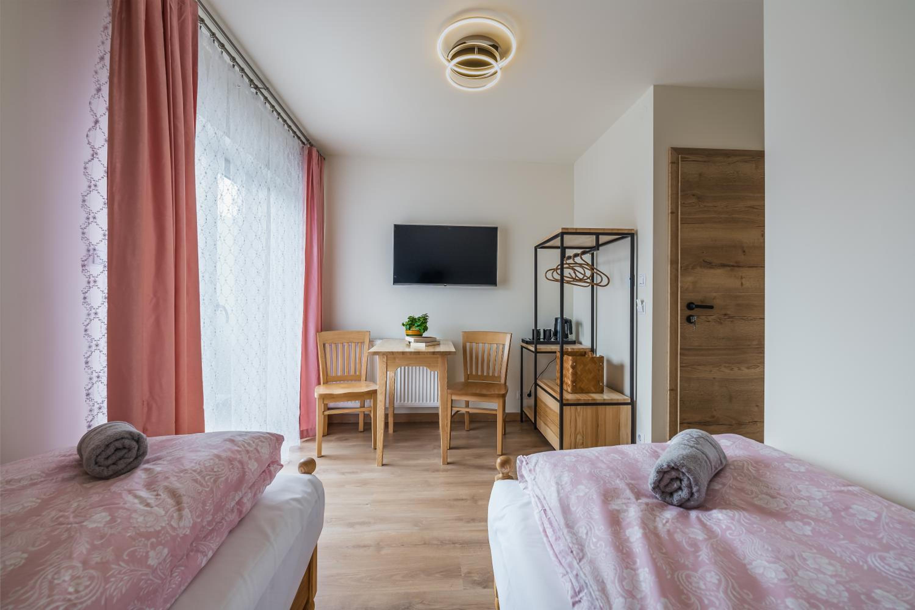 Double or Twin Room with Mountain View photo 1