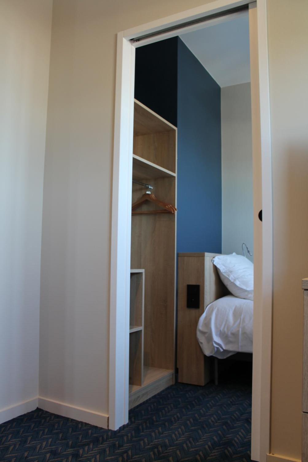 Triple Room with Sea View - Photo 6