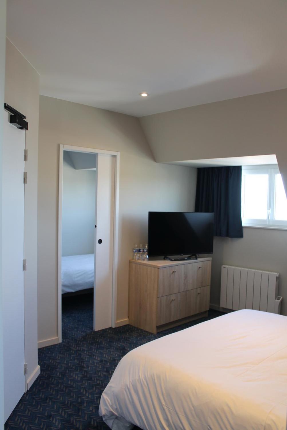 Triple Room with Sea View - Photo 1