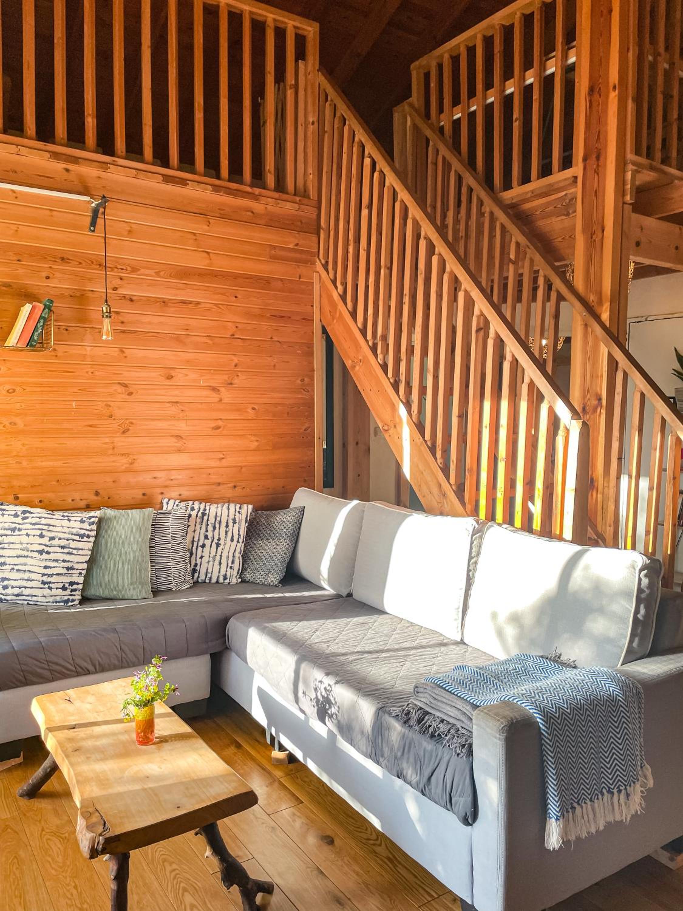 Three-Bedroom House - Photo 33