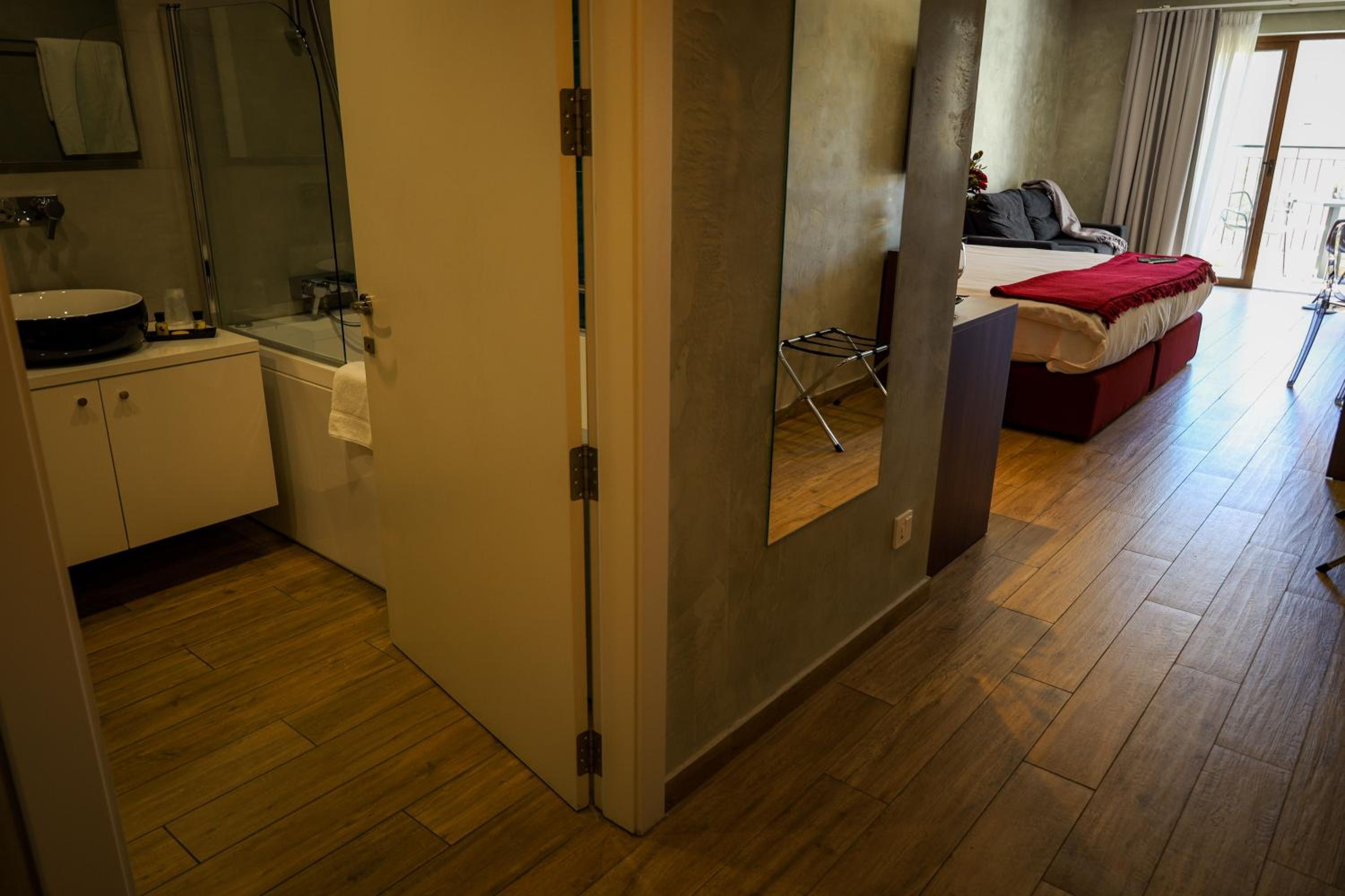 Deluxe Double or Twin Room with Balcony