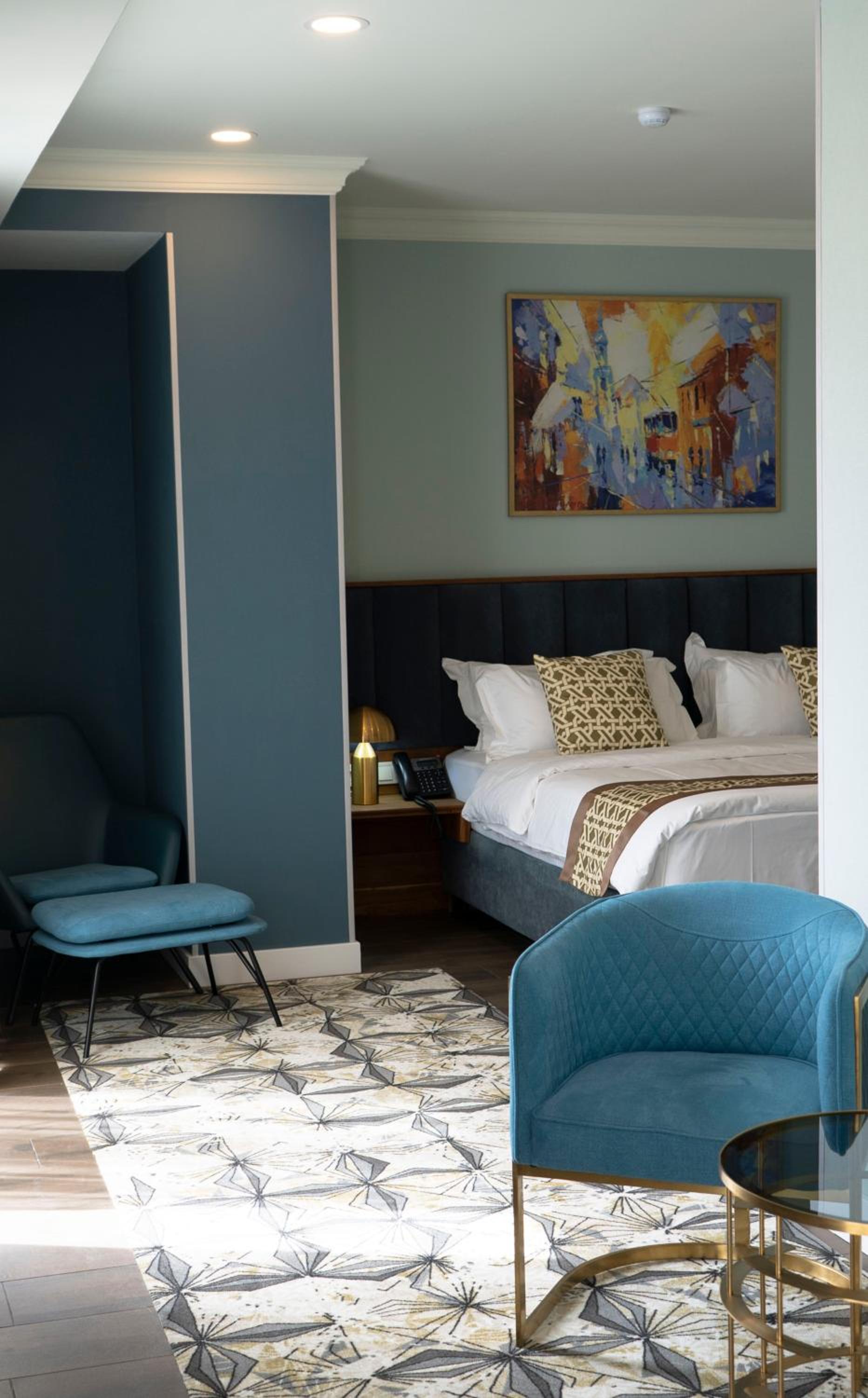 Junior Suite with Balcony - Photo 1