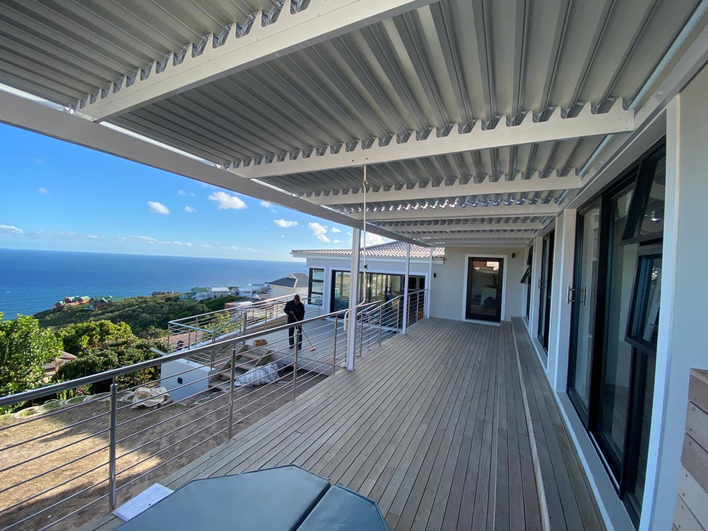 Five-Bedroom House - Photo 34