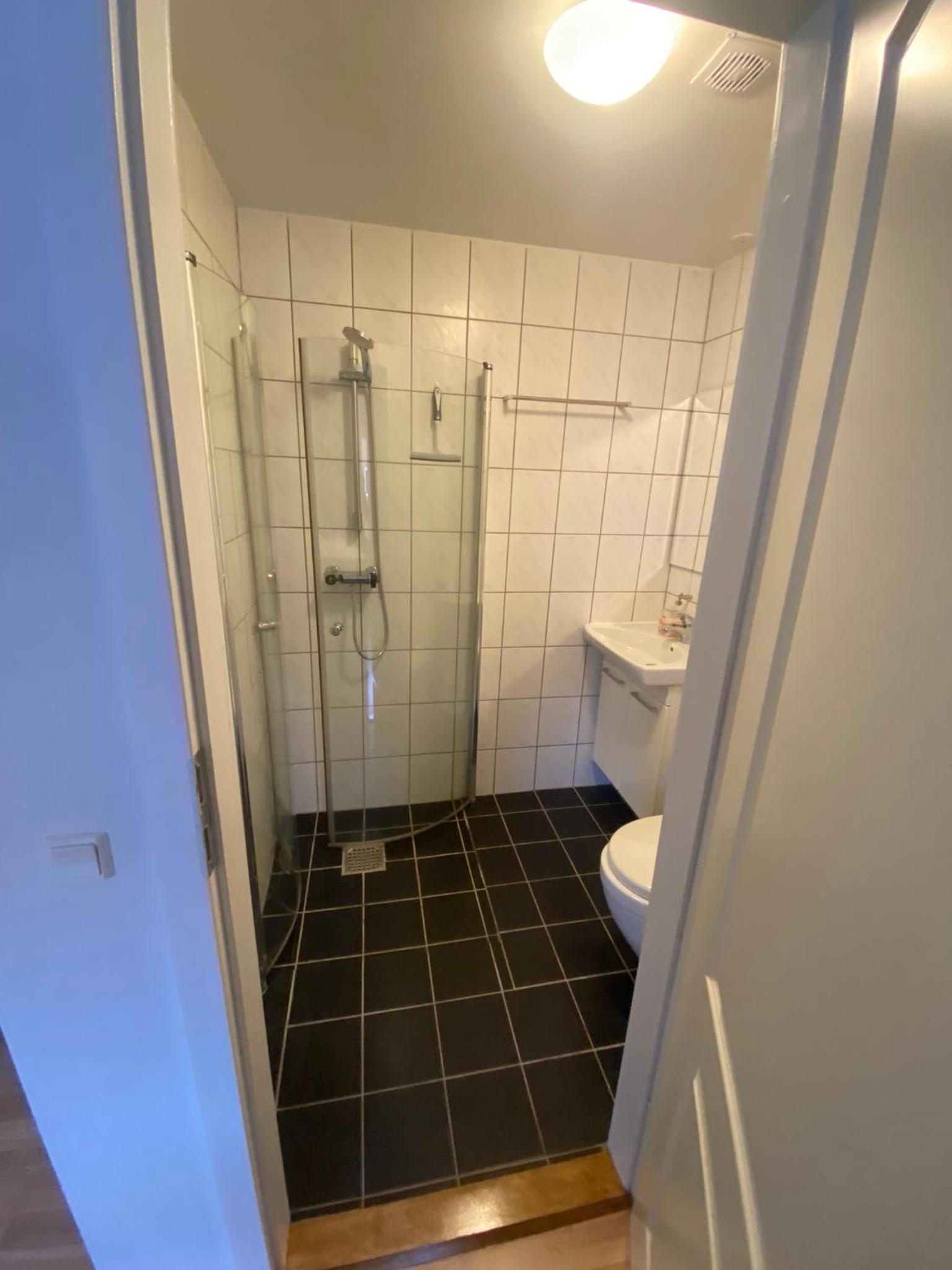 One-Bedroom Apartment - Photo 7