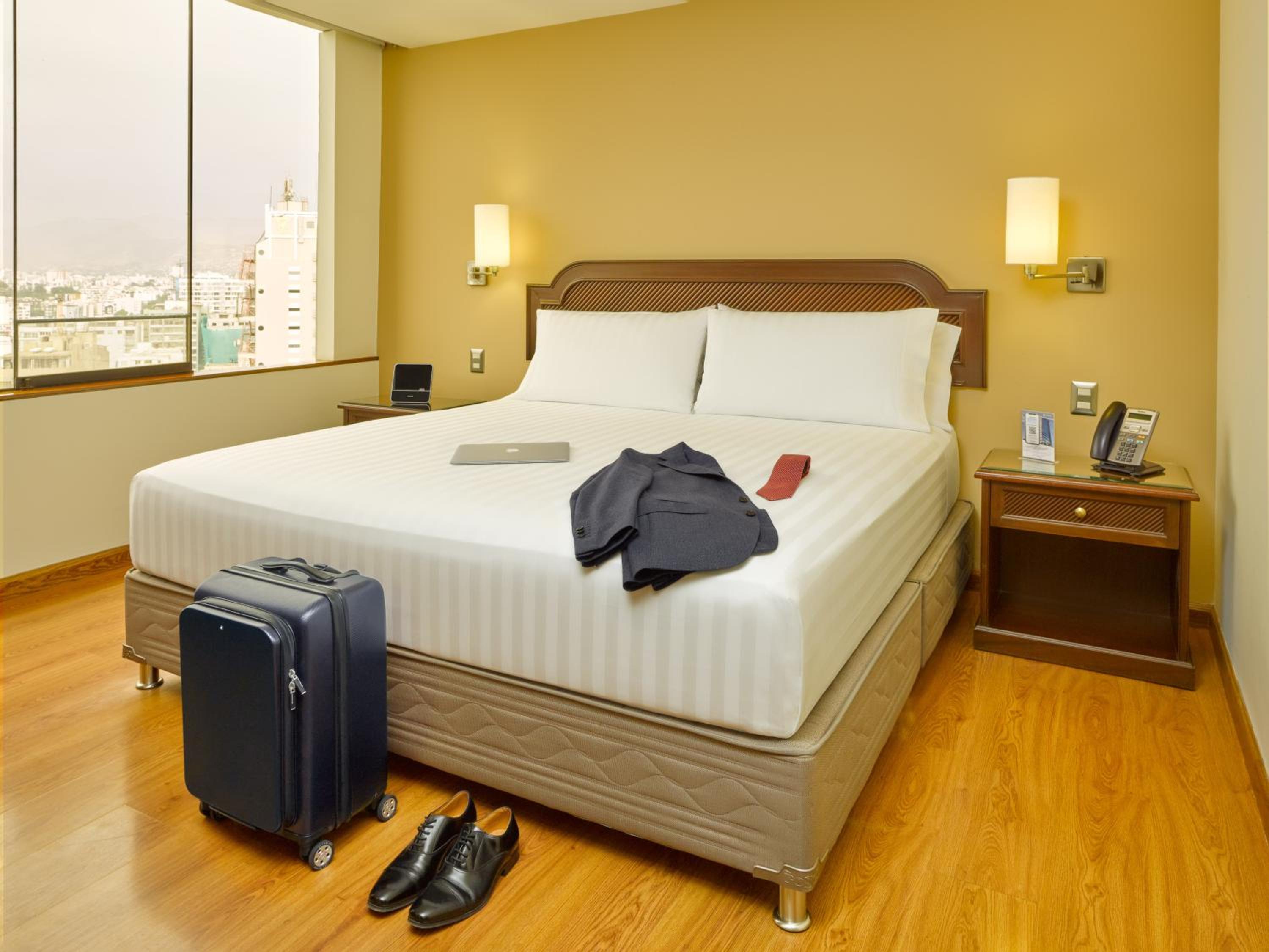 Standard King Room - Photo 2